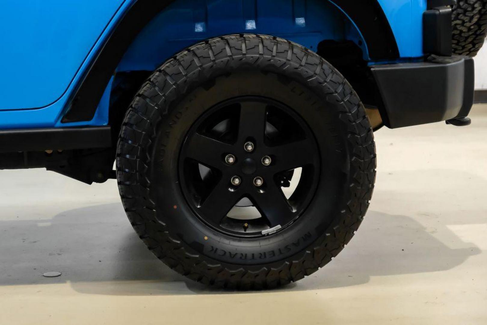 2017 Chief Clearcoat /Black Jeep Wrangler Unlimited Sport (1C4BJWDG6HL) with an 3.6L V6 24V VVT engine, Automatic transmission, located at 15300 Midway Rd., Addison, TX, 75001, (972) 702-0011, 32.958321, -96.838074 - Photo#52