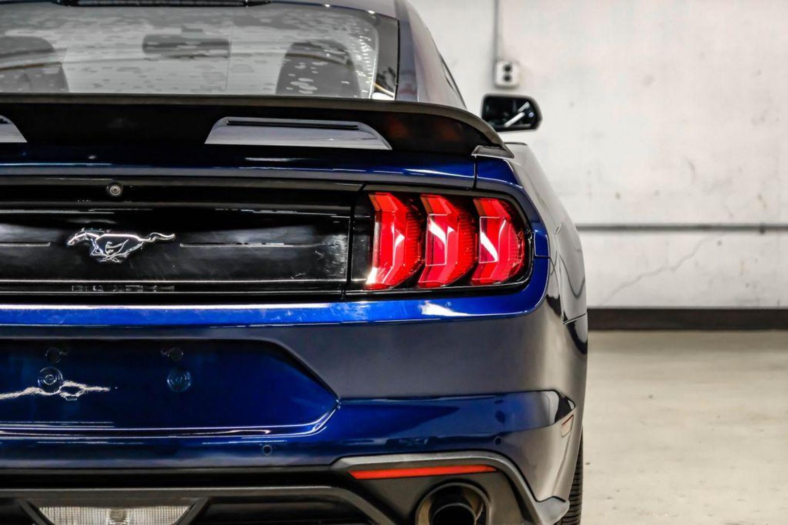 2019 Kona Blue Metallic /Ebony Ford Mustang EcoBoost Premium (1FA6P8TH6K5) with an EcoBoost 2.3L I4 GTDi DOHC Turbocharged VCT engine, Automatic transmission, located at 15300 Midway Rd., Addison, TX, 75001, (972) 702-0011, 32.958321, -96.838074 - Photo#39