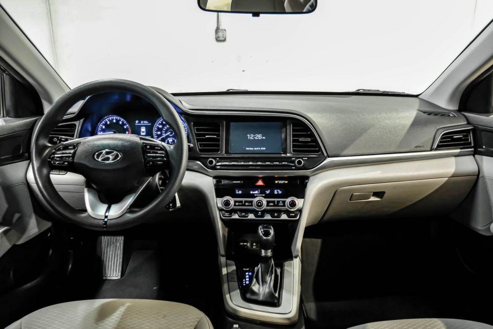 2020 Phantom Black /Gray Hyundai Elantra SEL (KMHD84LF0LU) with an 2.0L 4-Cylinder DOHC 16V engine, CVT transmission, located at 15300 Midway Rd., Addison, TX, 75001, (972) 702-0011, 32.958321, -96.838074 - Photo#14