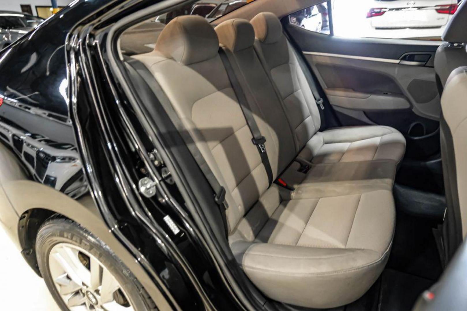 2020 Phantom Black /Gray Hyundai Elantra SEL (KMHD84LF0LU) with an 2.0L 4-Cylinder DOHC 16V engine, CVT transmission, located at 15300 Midway Rd., Addison, TX, 75001, (972) 702-0011, 32.958321, -96.838074 - Photo#31