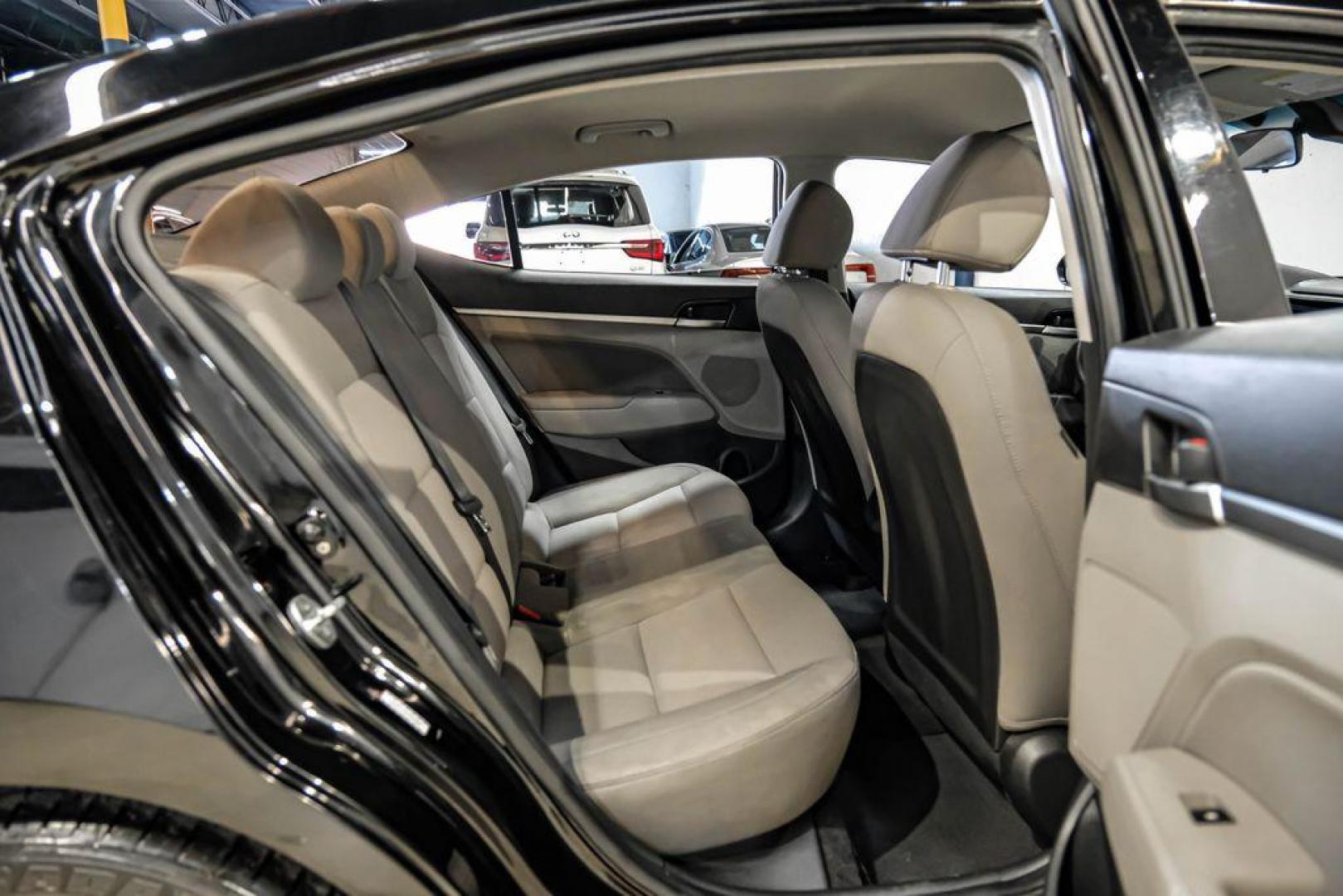 2020 Phantom Black /Gray Hyundai Elantra SEL (KMHD84LF0LU) with an 2.0L 4-Cylinder DOHC 16V engine, CVT transmission, located at 15300 Midway Rd., Addison, TX, 75001, (972) 702-0011, 32.958321, -96.838074 - Photo#32