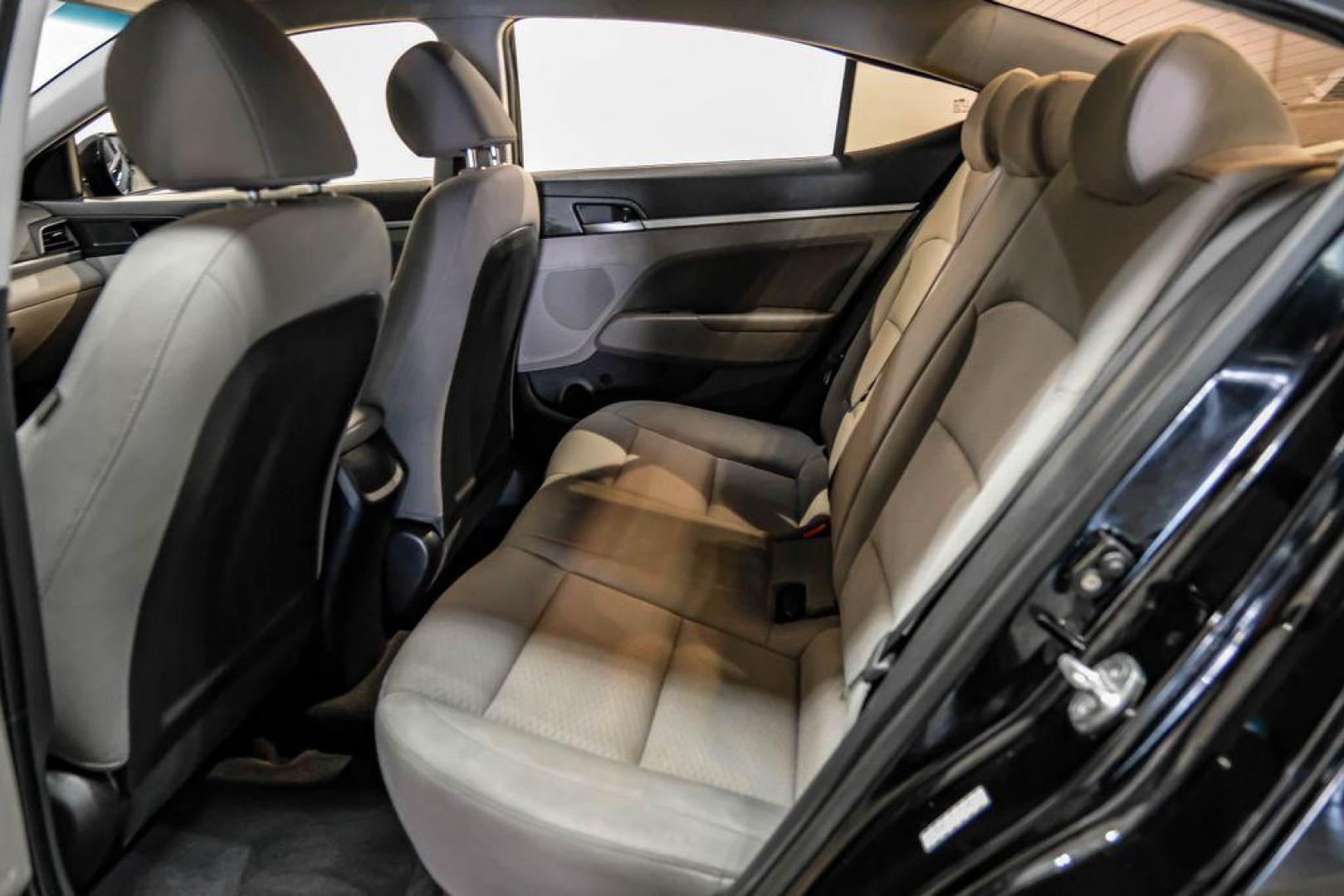 2020 Phantom Black /Gray Hyundai Elantra SEL (KMHD84LF0LU) with an 2.0L 4-Cylinder DOHC 16V engine, CVT transmission, located at 15300 Midway Rd., Addison, TX, 75001, (972) 702-0011, 32.958321, -96.838074 - Photo#35