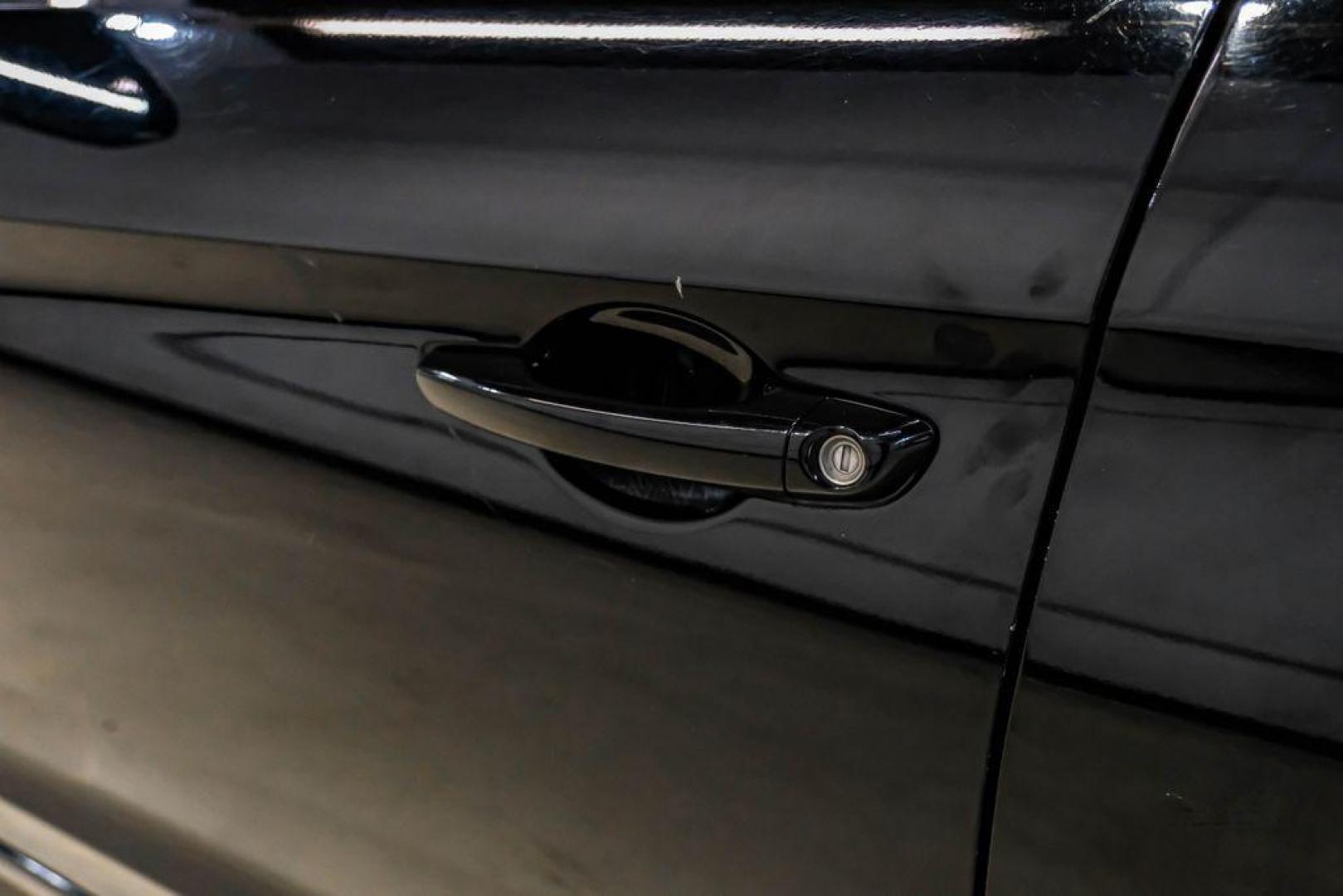 2020 Phantom Black /Gray Hyundai Elantra SEL (KMHD84LF0LU) with an 2.0L 4-Cylinder DOHC 16V engine, CVT transmission, located at 15300 Midway Rd., Addison, TX, 75001, (972) 702-0011, 32.958321, -96.838074 - Photo#37