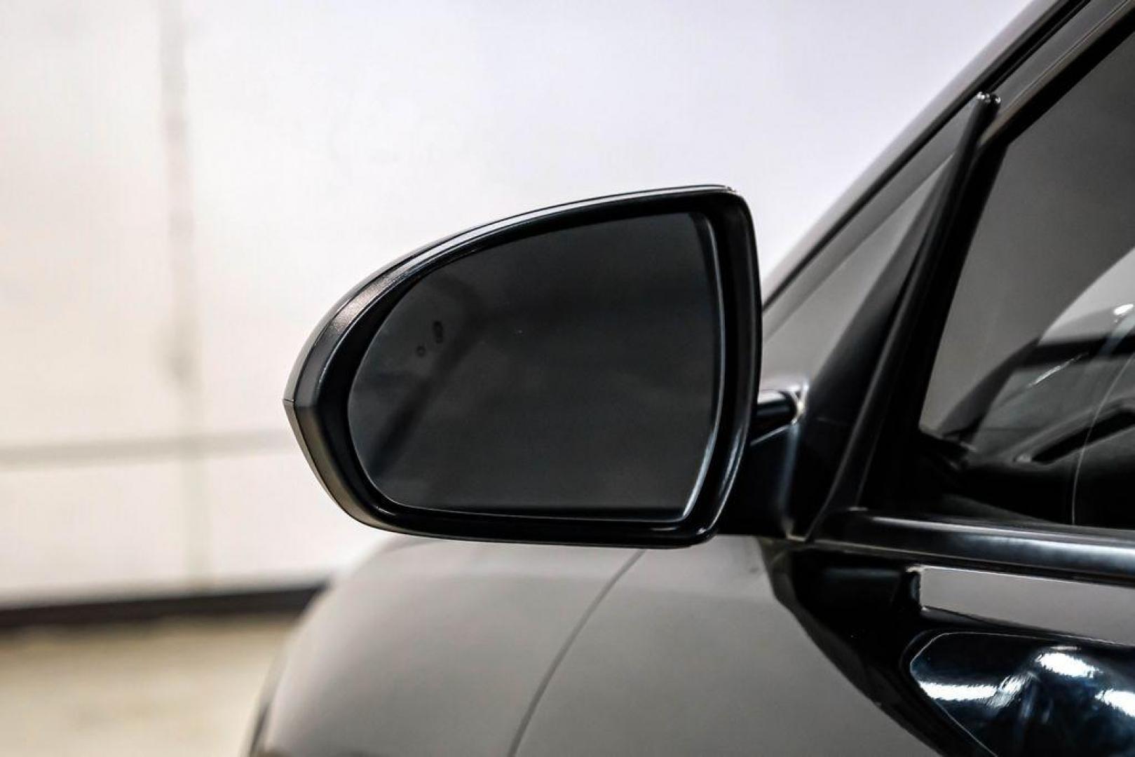 2020 Phantom Black /Gray Hyundai Elantra SEL (KMHD84LF0LU) with an 2.0L 4-Cylinder DOHC 16V engine, CVT transmission, located at 15300 Midway Rd., Addison, TX, 75001, (972) 702-0011, 32.958321, -96.838074 - Photo#38