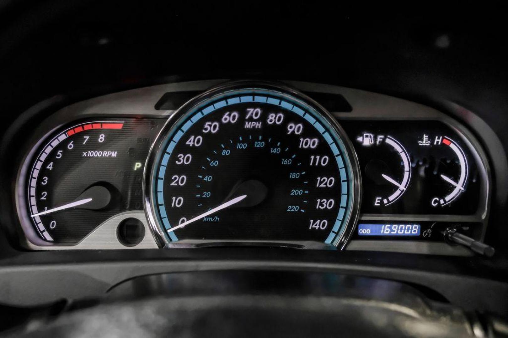 2009 Classic Silver Metallic /Ivory Toyota Venza Base (4T3ZE11A19U) with an 2.7L I4 SMPI DOHC engine, Automatic transmission, located at 15300 Midway Rd., Addison, TX, 75001, (972) 702-0011, 32.958321, -96.838074 - Photo#18