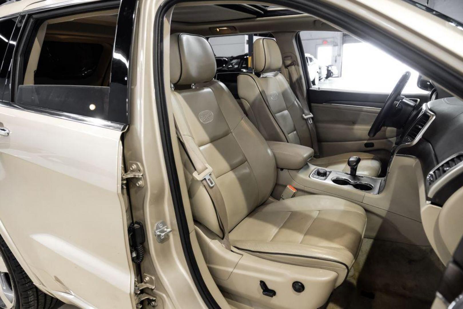 2015 Cashmere Pearlcoat /Light Frost/Brown Jeep Grand Cherokee Overland (1C4RJFCT5FC) with an 5.7L V8 Multi Displacement VVT engine, Automatic transmission, located at 15300 Midway Rd., Addison, TX, 75001, (972) 702-0011, 32.958321, -96.838074 - Photo#39