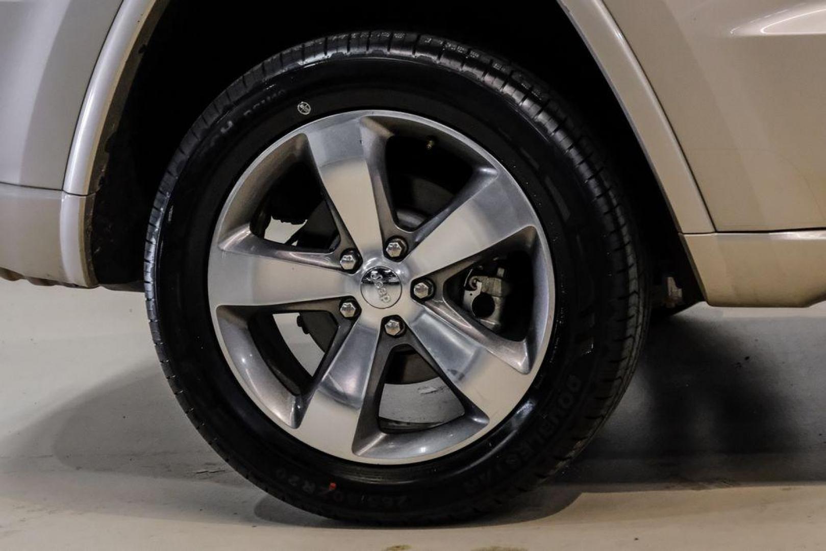 2015 Cashmere Pearlcoat /Light Frost/Brown Jeep Grand Cherokee Overland (1C4RJFCT5FC) with an 5.7L V8 Multi Displacement VVT engine, Automatic transmission, located at 15300 Midway Rd., Addison, TX, 75001, (972) 702-0011, 32.958321, -96.838074 - Photo#61