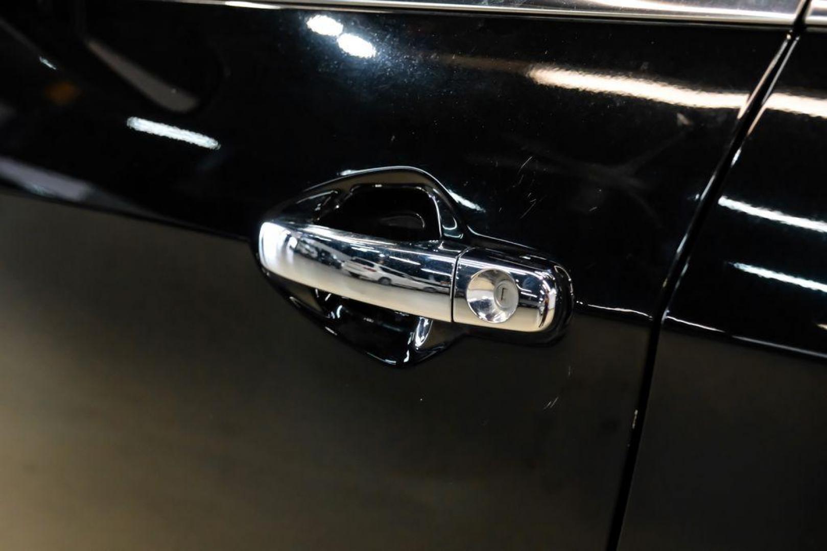 2017 Black Metallic /Jet Black Chevrolet Equinox Premier (2GNALDEK3H1) with an 2.4L 4-Cylinder SIDI DOHC VVT engine, Automatic transmission, located at 15300 Midway Rd., Addison, TX, 75001, (972) 702-0011, 32.958321, -96.838074 - Photo#35