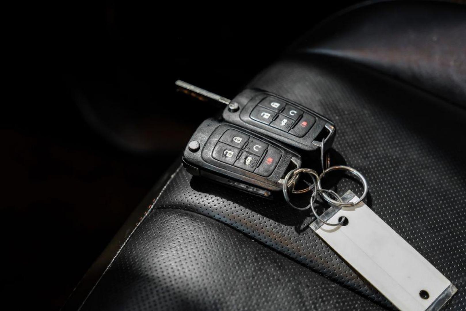 2017 Black Metallic /Jet Black Chevrolet Equinox Premier (2GNALDEK3H1) with an 2.4L 4-Cylinder SIDI DOHC VVT engine, Automatic transmission, located at 15300 Midway Rd., Addison, TX, 75001, (972) 702-0011, 32.958321, -96.838074 - Photo#53