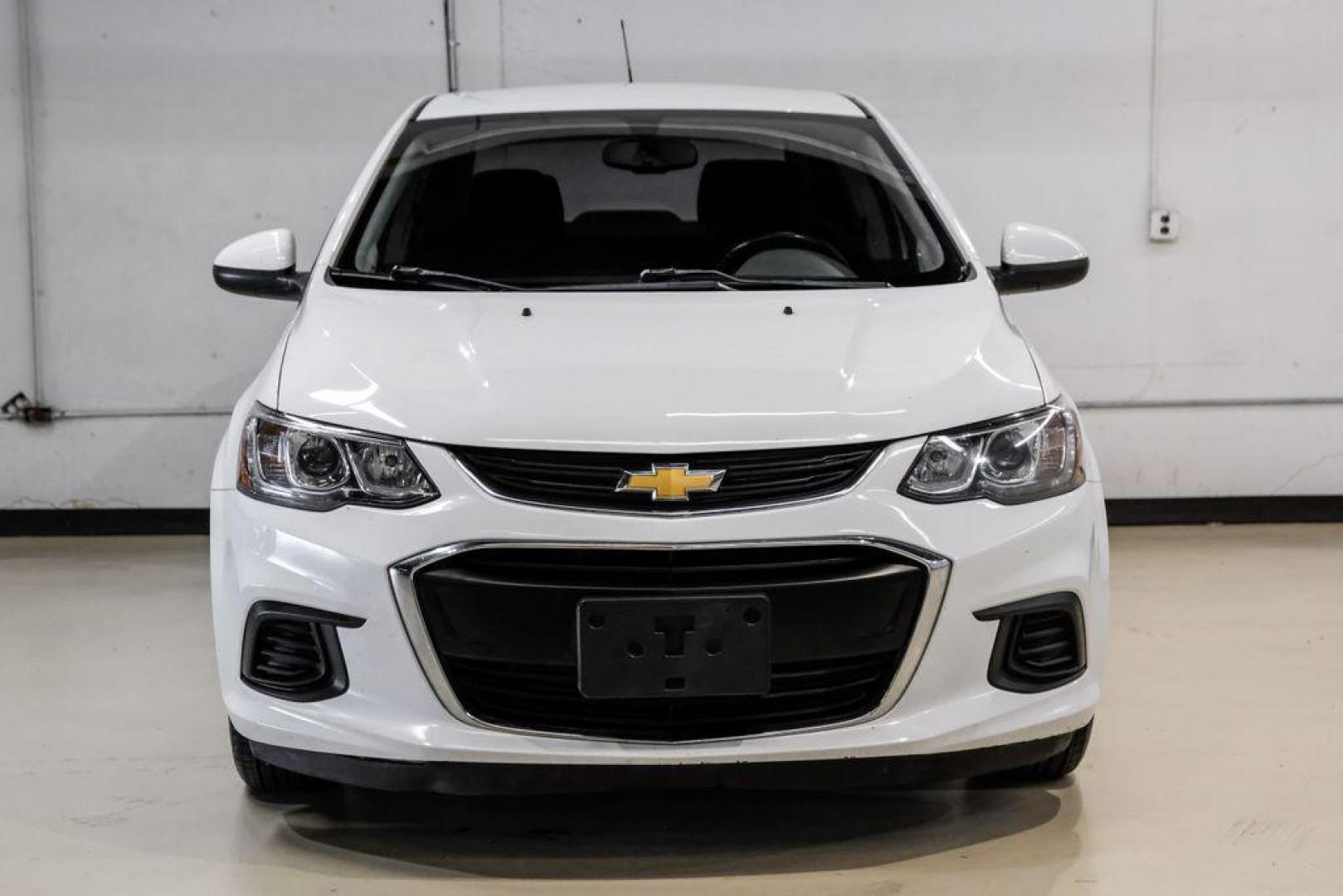 2019 Summit White /Jet Black/Dark Titanium Chevrolet Sonic LT (1G1JD5SB7K4) with an I4 engine, Automatic transmission, located at 15300 Midway Rd., Addison, TX, 75001, (972) 702-0011, 32.958321, -96.838074 - Photo#4