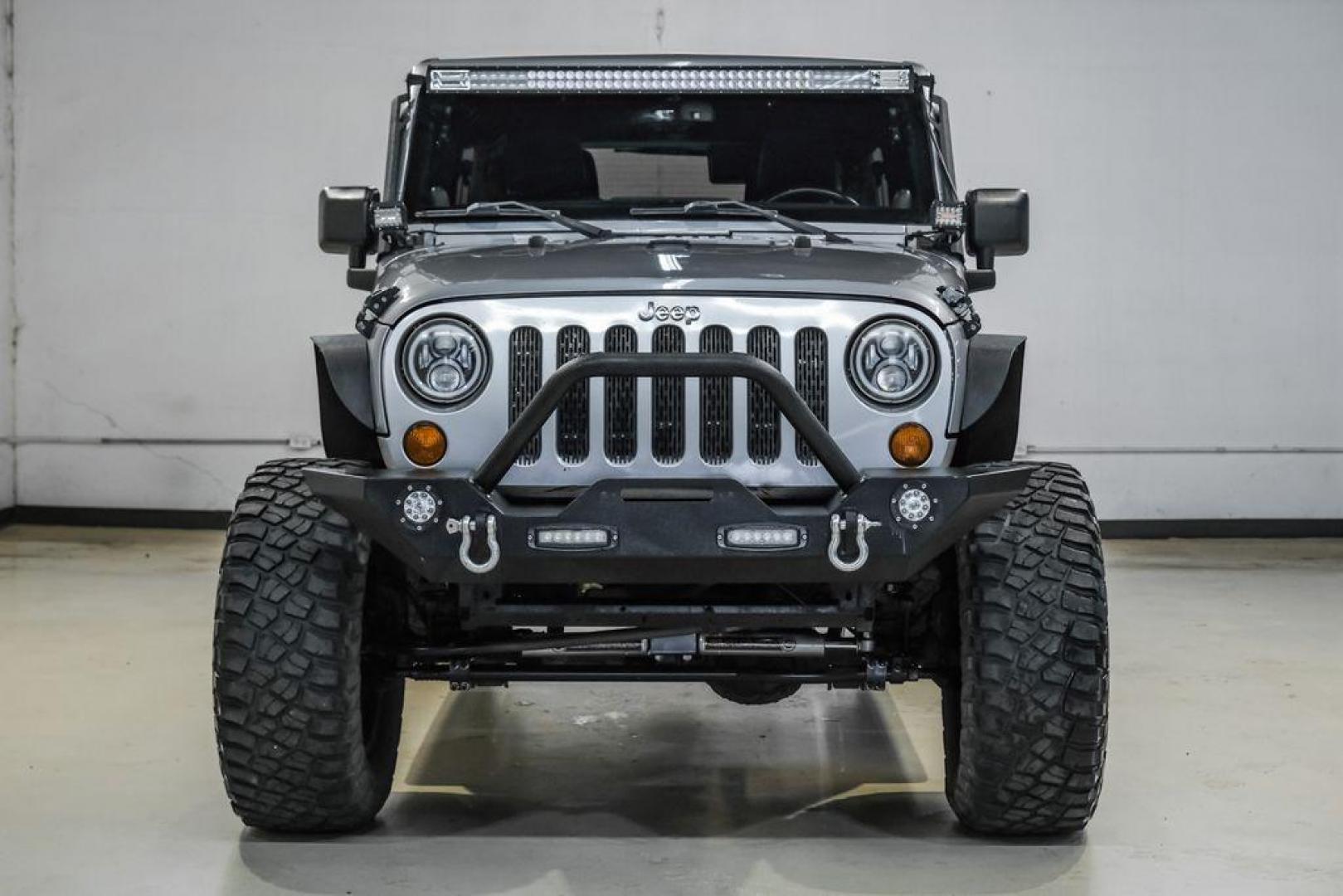 2013 Billet Metallic Clearcoat /Black Interior Jeep Wrangler Unlimited Sahara (1C4BJWEG8DL) with an 3.6L V6 24V VVT engine, Automatic transmission, located at 15300 Midway Rd., Addison, TX, 75001, (972) 702-0011, 32.958321, -96.838074 - Photo#6