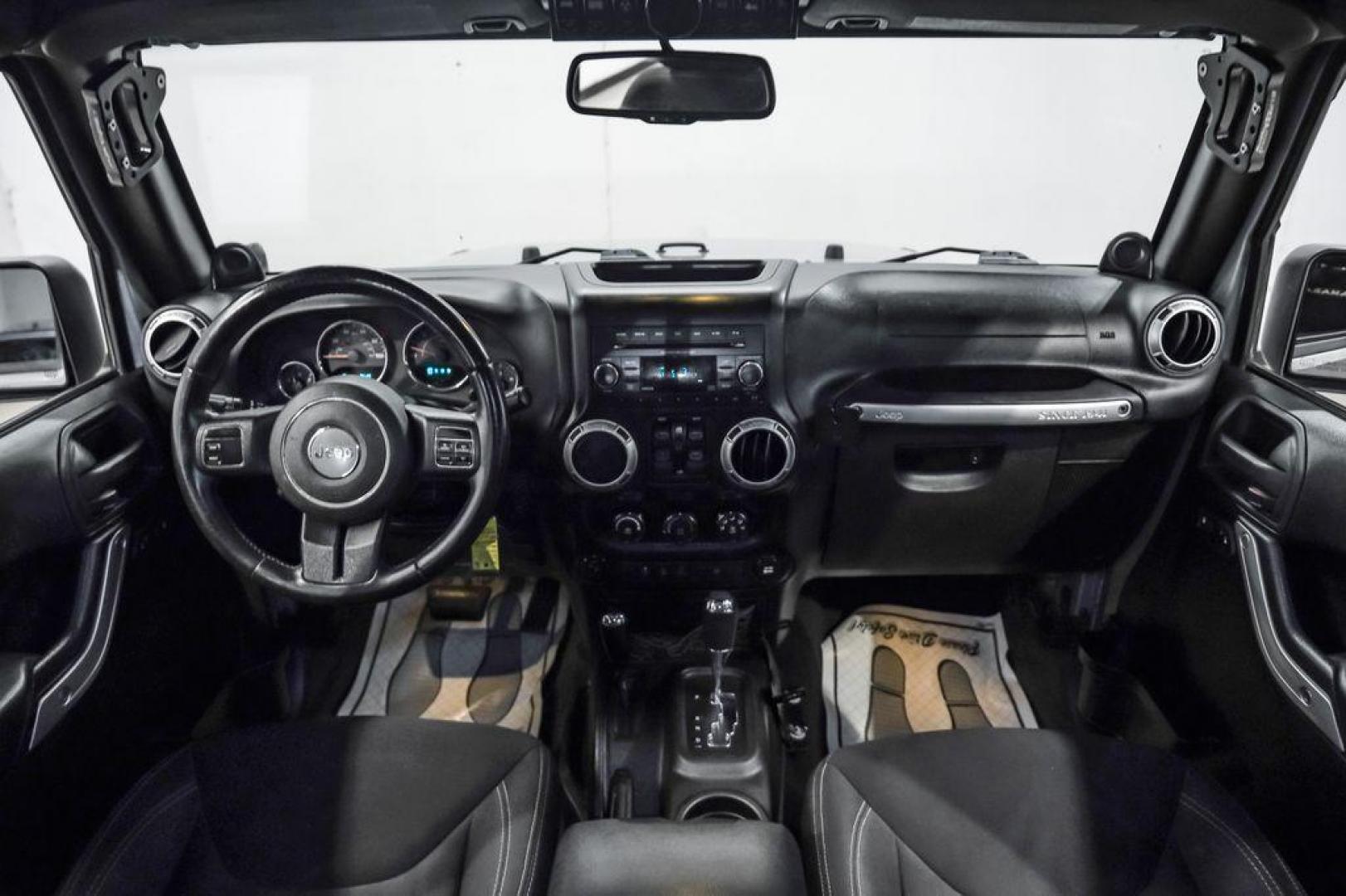 2013 Billet Metallic Clearcoat /Black Interior Jeep Wrangler Unlimited Sahara (1C4BJWEG8DL) with an 3.6L V6 24V VVT engine, Automatic transmission, located at 15300 Midway Rd., Addison, TX, 75001, (972) 702-0011, 32.958321, -96.838074 - Photo#19