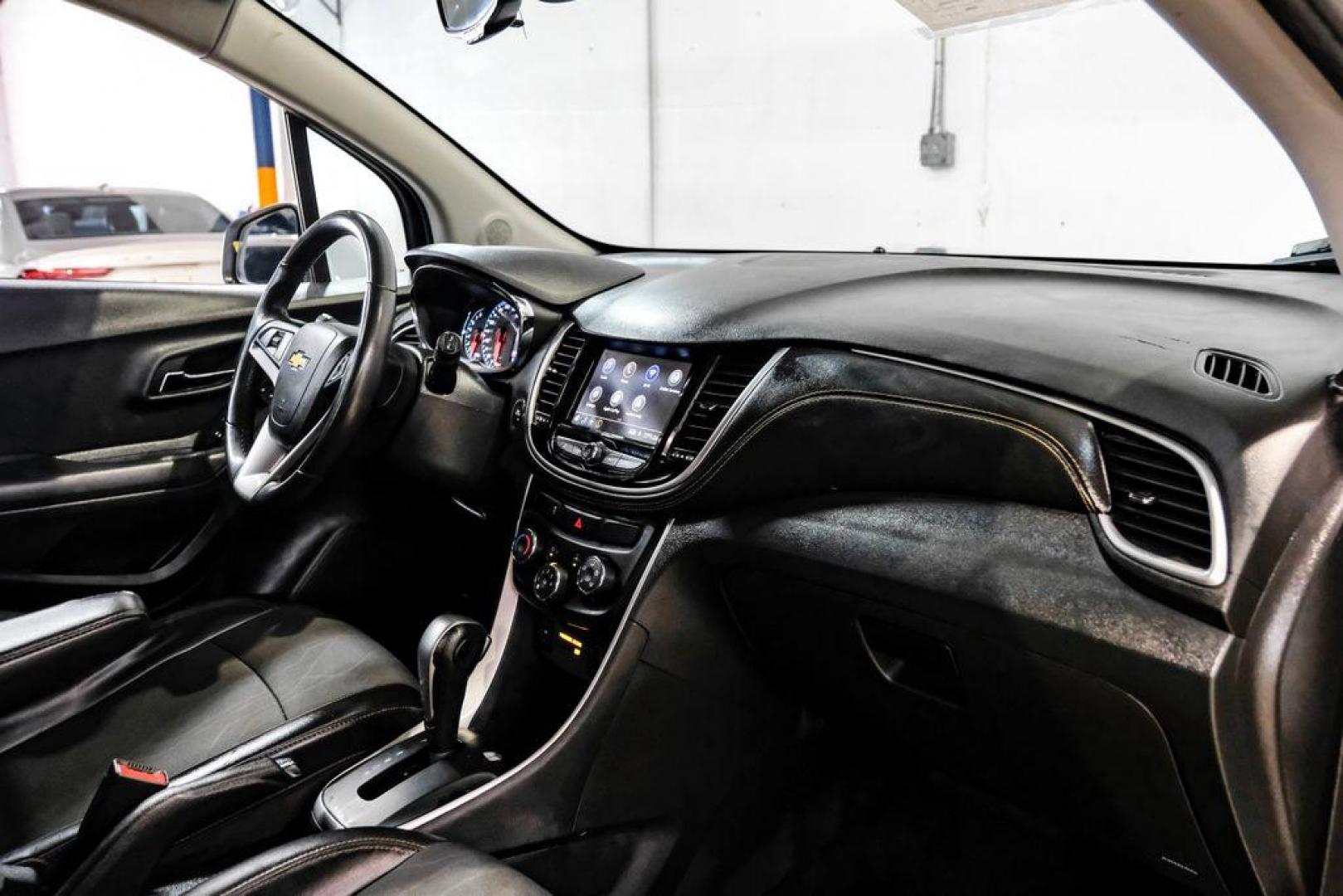 2020 Summit White /Jet Black Chevrolet Trax LT (KL7CJLSB6LB) with an ECOTEC 1.4L I4 SMPI DOHC Turbocharged VVT engine, Automatic transmission, located at 15300 Midway Rd., Addison, TX, 75001, (972) 702-0011, 32.958321, -96.838074 - Photo#13