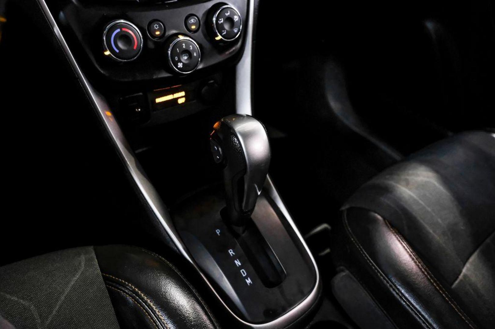 2020 Summit White /Jet Black Chevrolet Trax LT (KL7CJLSB6LB) with an ECOTEC 1.4L I4 SMPI DOHC Turbocharged VVT engine, Automatic transmission, located at 15300 Midway Rd., Addison, TX, 75001, (972) 702-0011, 32.958321, -96.838074 - Photo#23