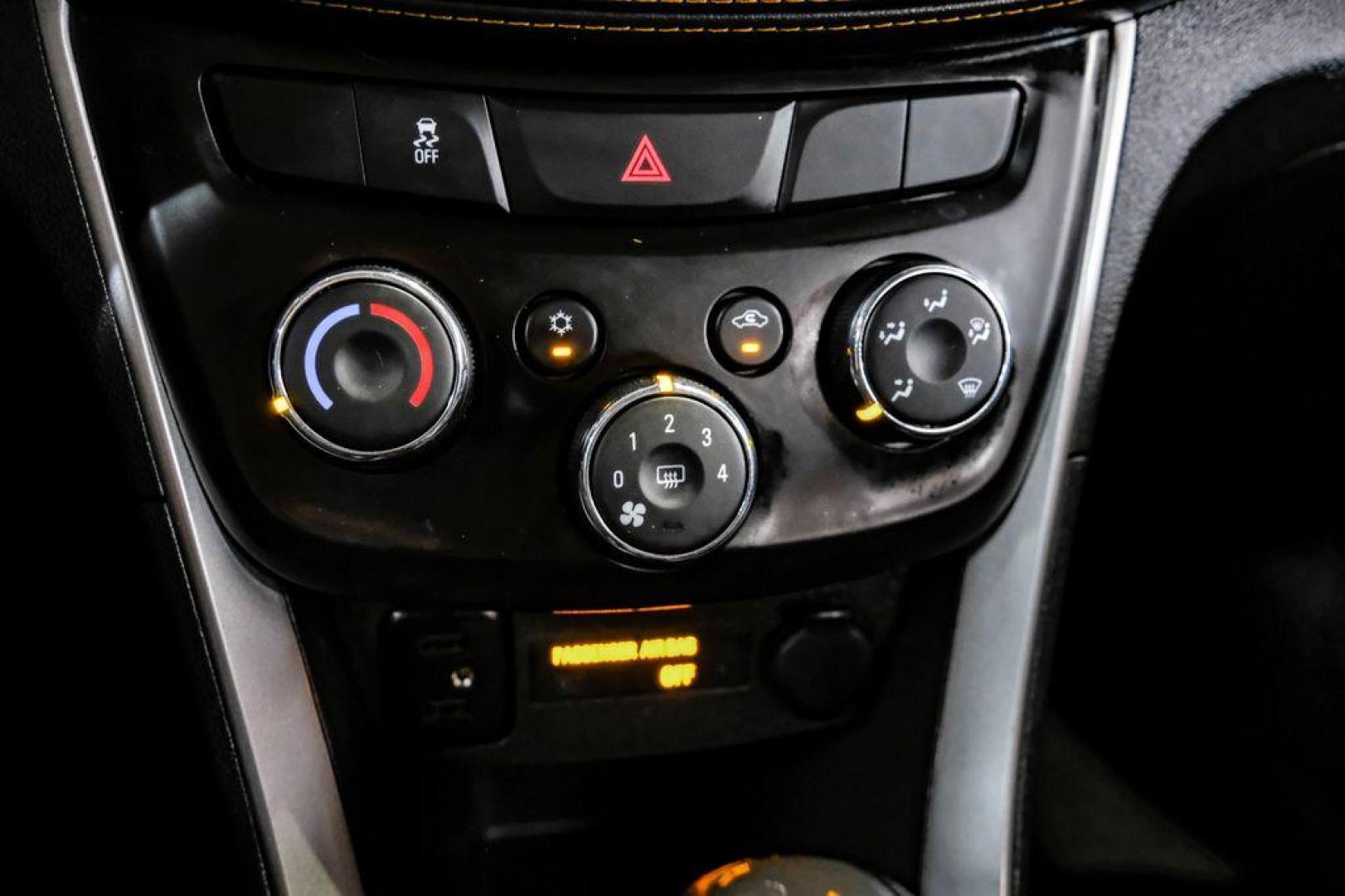 2020 Summit White /Jet Black Chevrolet Trax LT (KL7CJLSB6LB) with an ECOTEC 1.4L I4 SMPI DOHC Turbocharged VVT engine, Automatic transmission, located at 15300 Midway Rd., Addison, TX, 75001, (972) 702-0011, 32.958321, -96.838074 - Photo#24