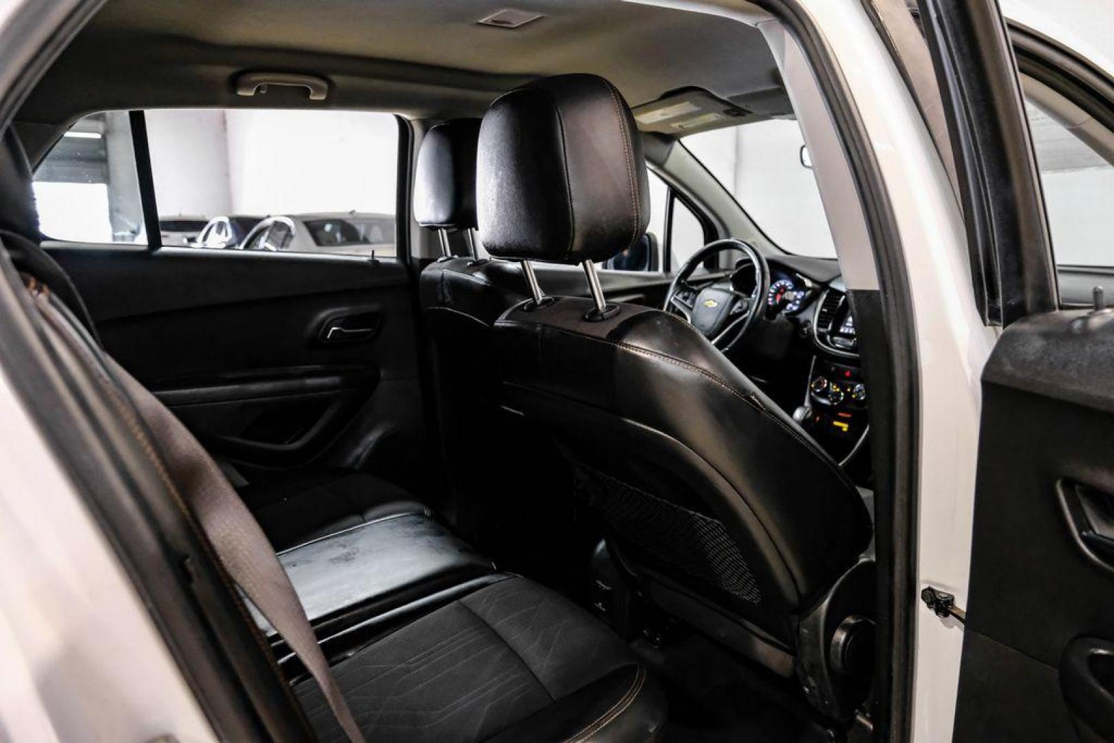 2020 Summit White /Jet Black Chevrolet Trax LT (KL7CJLSB6LB) with an ECOTEC 1.4L I4 SMPI DOHC Turbocharged VVT engine, Automatic transmission, located at 15300 Midway Rd., Addison, TX, 75001, (972) 702-0011, 32.958321, -96.838074 - Photo#34