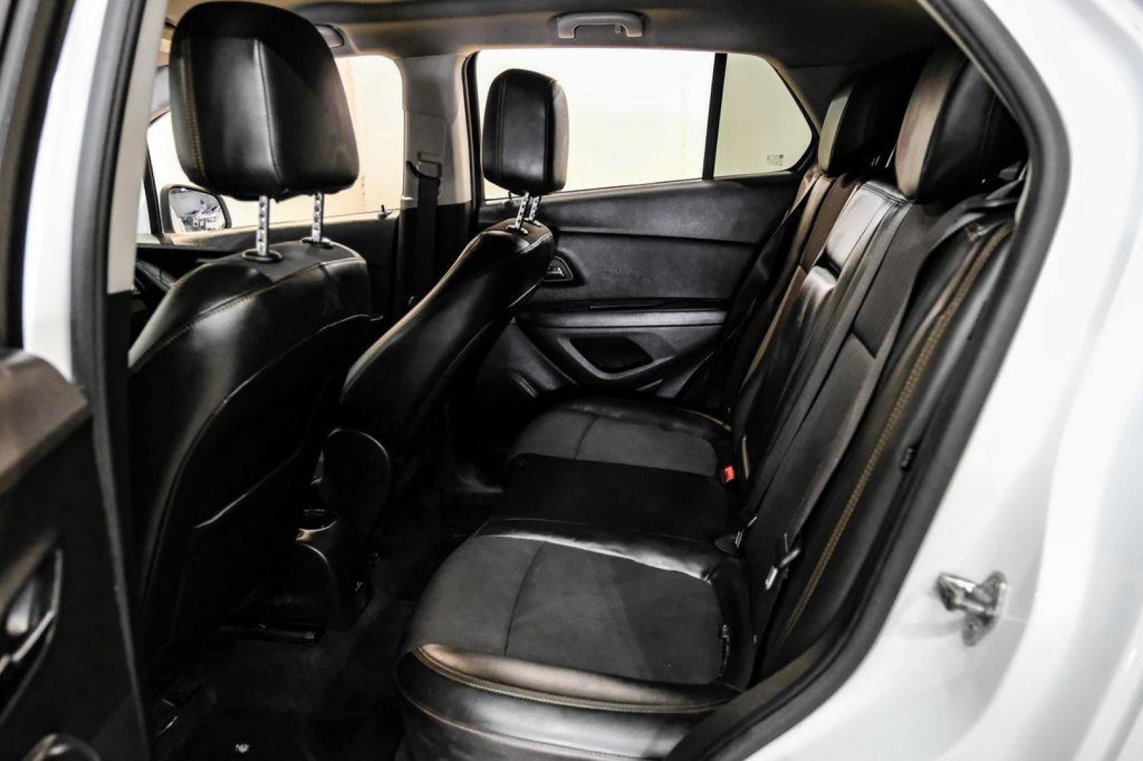 2020 Summit White /Jet Black Chevrolet Trax LT (KL7CJLSB6LB) with an ECOTEC 1.4L I4 SMPI DOHC Turbocharged VVT engine, Automatic transmission, located at 15300 Midway Rd., Addison, TX, 75001, (972) 702-0011, 32.958321, -96.838074 - Photo#36