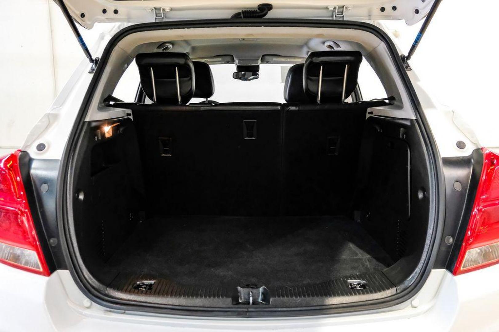 2020 Summit White /Jet Black Chevrolet Trax LT (KL7CJLSB6LB) with an ECOTEC 1.4L I4 SMPI DOHC Turbocharged VVT engine, Automatic transmission, located at 15300 Midway Rd., Addison, TX, 75001, (972) 702-0011, 32.958321, -96.838074 - Photo#49