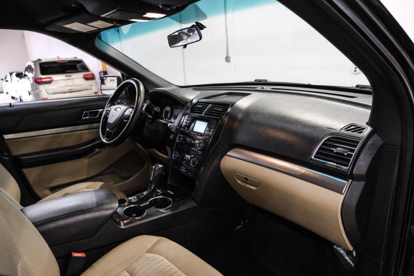 2017 Shadow Black /Medium Light Camel Ford Explorer Base (1FM5K7B81HG) with an 3.5L 6-Cylinder SMPI DOHC engine, Automatic transmission, located at 15300 Midway Rd., Addison, TX, 75001, (972) 702-0011, 32.958321, -96.838074 - Photo#11