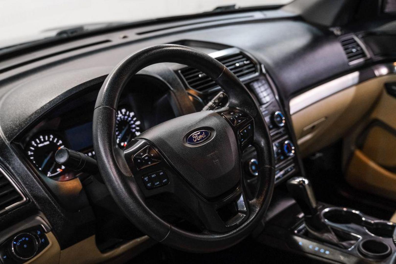 2017 Shadow Black /Medium Light Camel Ford Explorer Base (1FM5K7B81HG) with an 3.5L 6-Cylinder SMPI DOHC engine, Automatic transmission, located at 15300 Midway Rd., Addison, TX, 75001, (972) 702-0011, 32.958321, -96.838074 - Photo#14