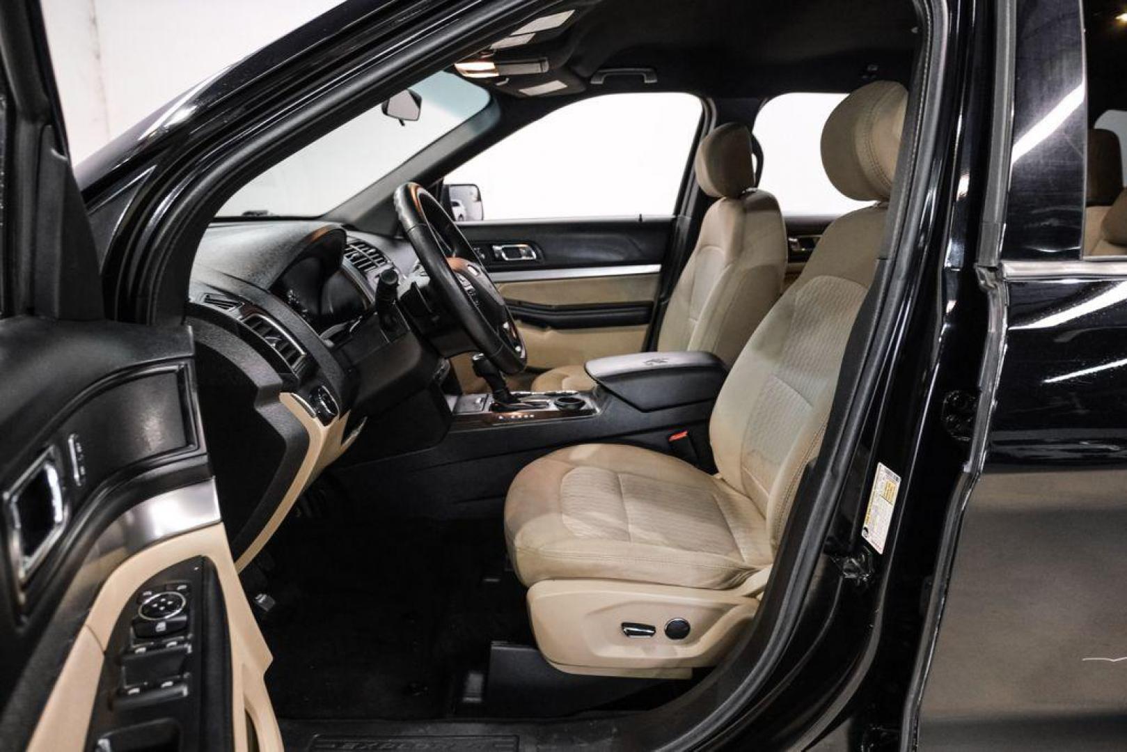2017 Shadow Black /Medium Light Camel Ford Explorer Base (1FM5K7B81HG) with an 3.5L 6-Cylinder SMPI DOHC engine, Automatic transmission, located at 15300 Midway Rd., Addison, TX, 75001, (972) 702-0011, 32.958321, -96.838074 - Photo#29