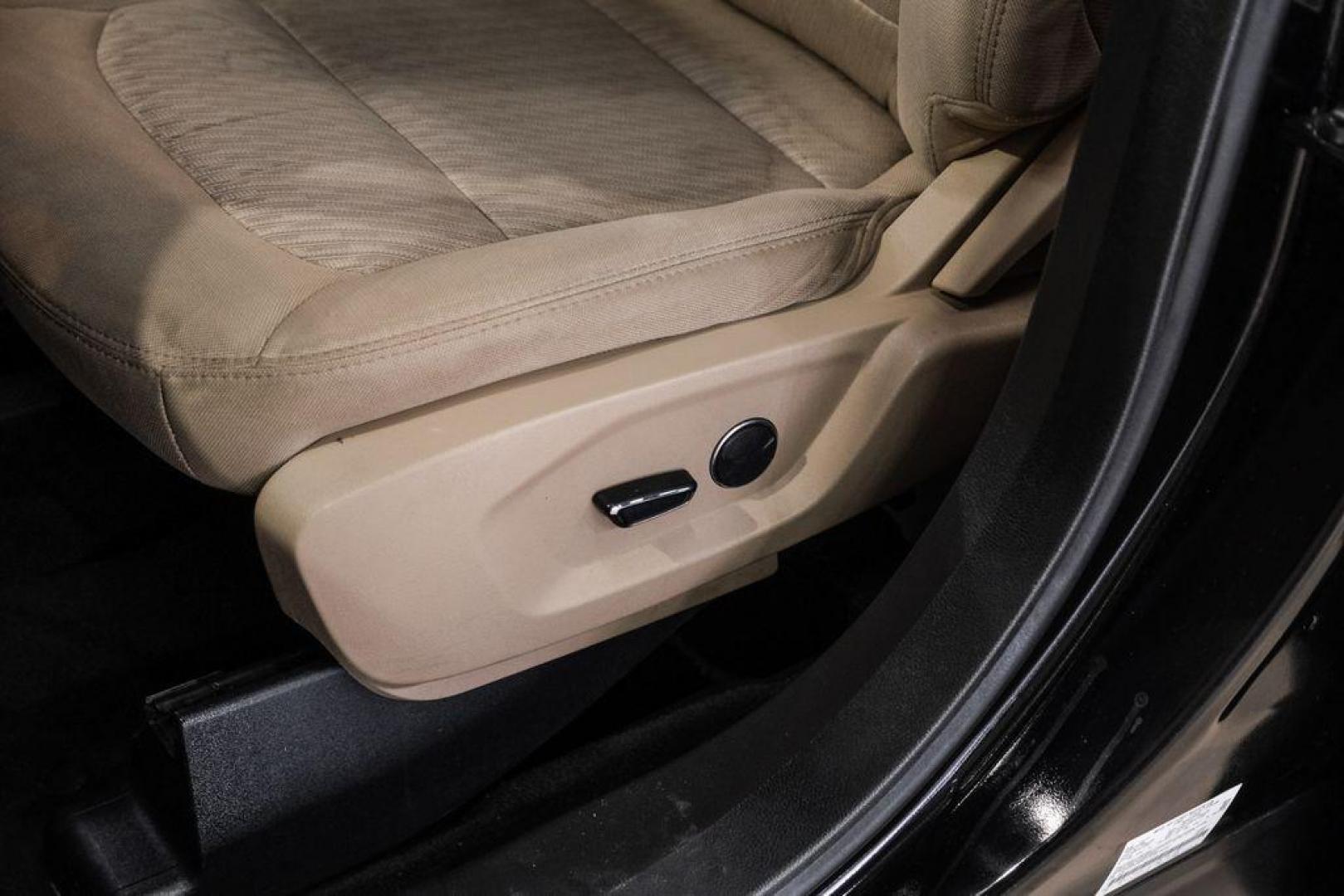 2017 Shadow Black /Medium Light Camel Ford Explorer Base (1FM5K7B81HG) with an 3.5L 6-Cylinder SMPI DOHC engine, Automatic transmission, located at 15300 Midway Rd., Addison, TX, 75001, (972) 702-0011, 32.958321, -96.838074 - Photo#30