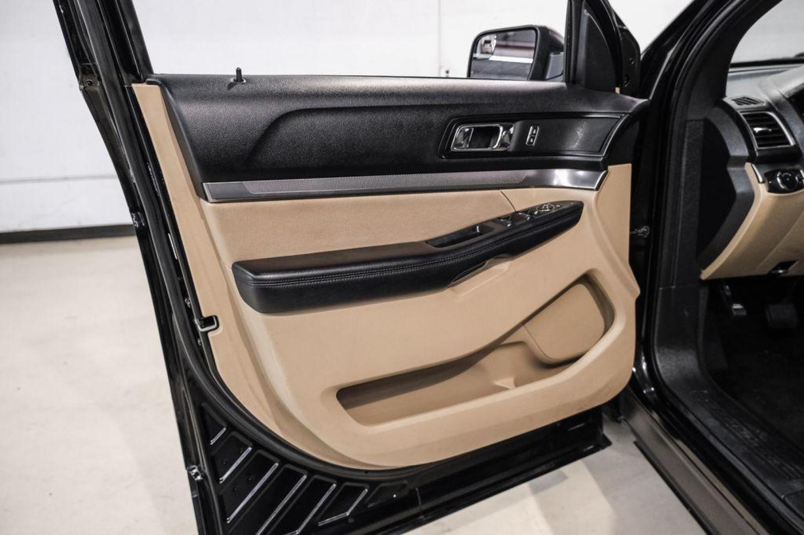 2017 Shadow Black /Medium Light Camel Ford Explorer Base (1FM5K7B81HG) with an 3.5L 6-Cylinder SMPI DOHC engine, Automatic transmission, located at 15300 Midway Rd., Addison, TX, 75001, (972) 702-0011, 32.958321, -96.838074 - Photo#39