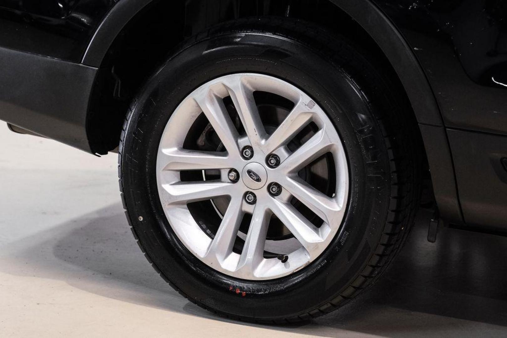 2017 Shadow Black /Medium Light Camel Ford Explorer Base (1FM5K7B81HG) with an 3.5L 6-Cylinder SMPI DOHC engine, Automatic transmission, located at 15300 Midway Rd., Addison, TX, 75001, (972) 702-0011, 32.958321, -96.838074 - Photo#53