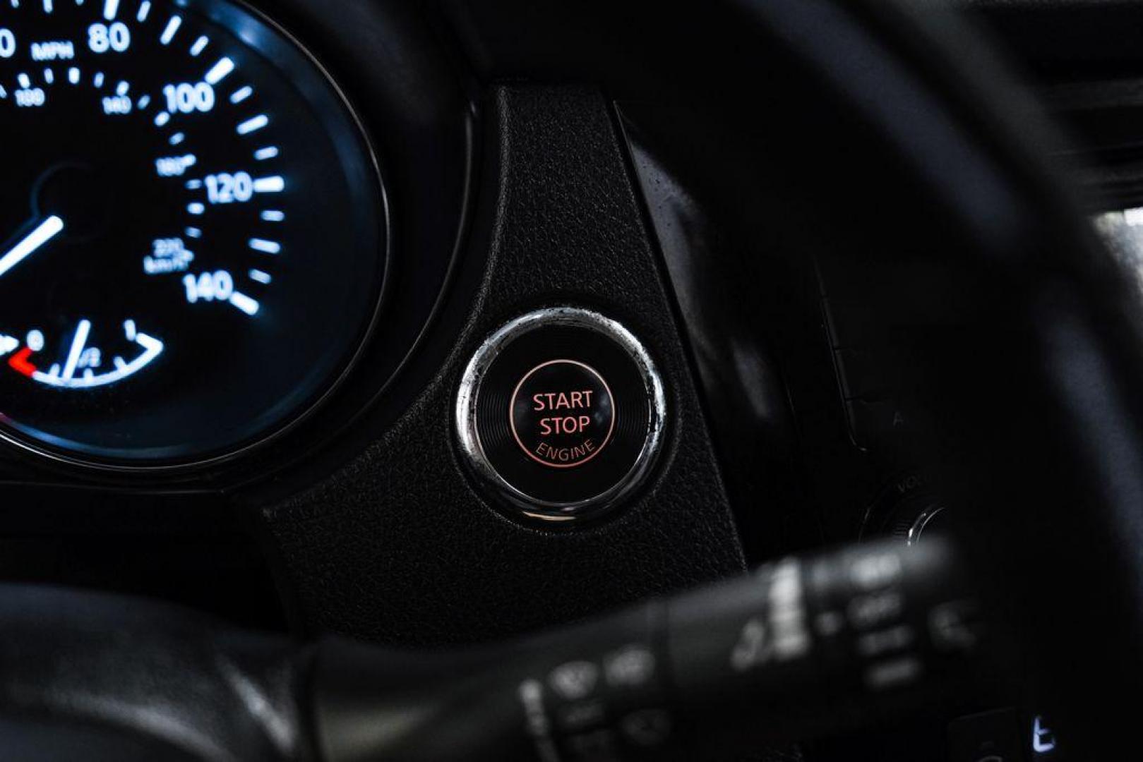 2018 Gun Metallic /Charcoal Nissan Rogue SL (JN8AT2MV9JW) with an 2.5L I4 DOHC 16V engine, CVT transmission, located at 15300 Midway Rd., Addison, TX, 75001, (972) 702-0011, 32.958321, -96.838074 - Photo#25