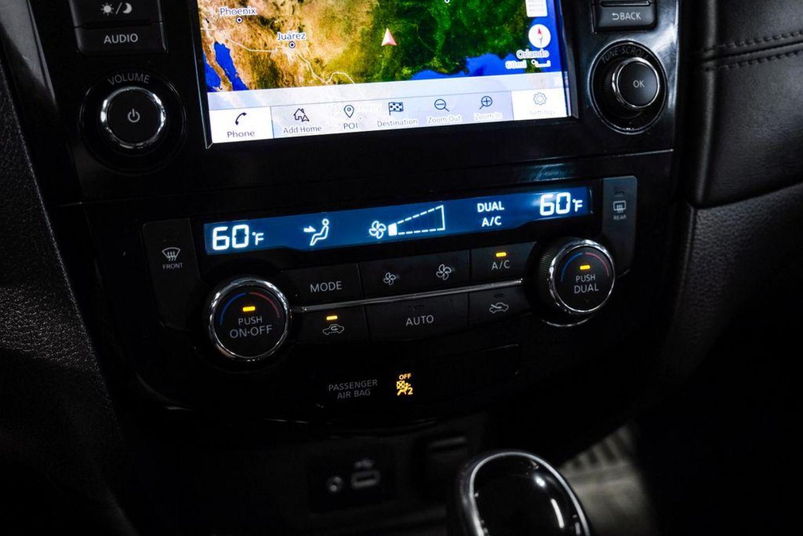 2018 Gun Metallic /Charcoal Nissan Rogue SL (JN8AT2MV9JW) with an 2.5L I4 DOHC 16V engine, CVT transmission, located at 15300 Midway Rd., Addison, TX, 75001, (972) 702-0011, 32.958321, -96.838074 - Photo#30