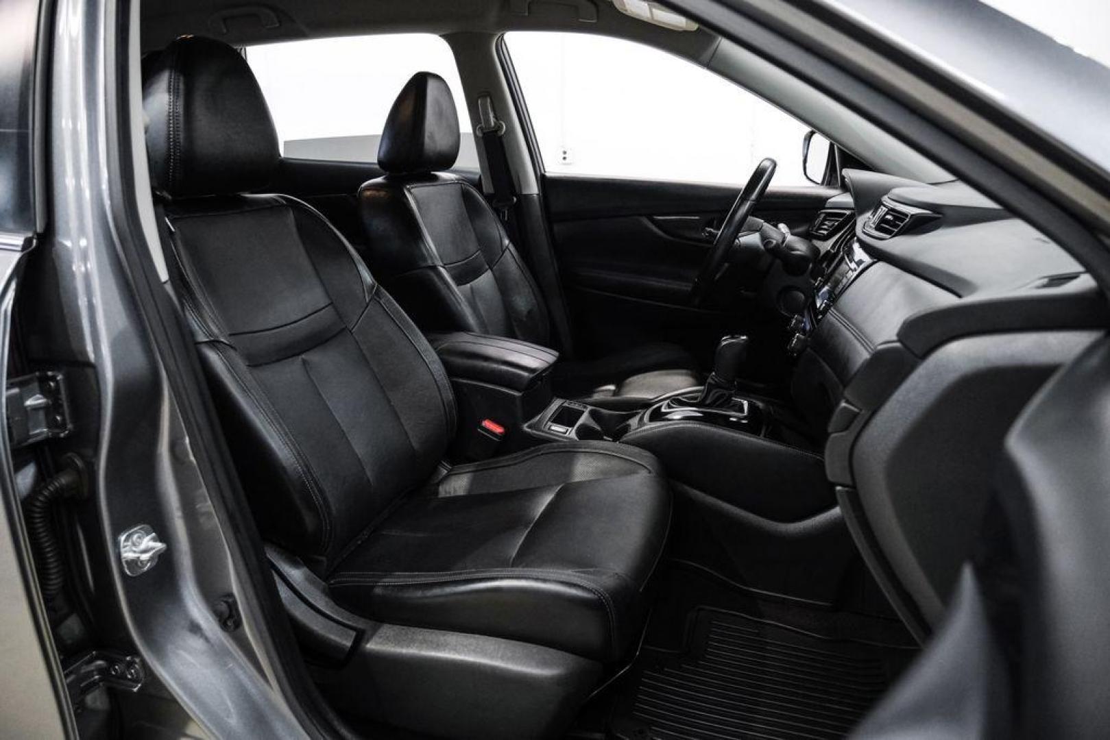 2018 Gun Metallic /Charcoal Nissan Rogue SL (JN8AT2MV9JW) with an 2.5L I4 DOHC 16V engine, CVT transmission, located at 15300 Midway Rd., Addison, TX, 75001, (972) 702-0011, 32.958321, -96.838074 - Photo#35