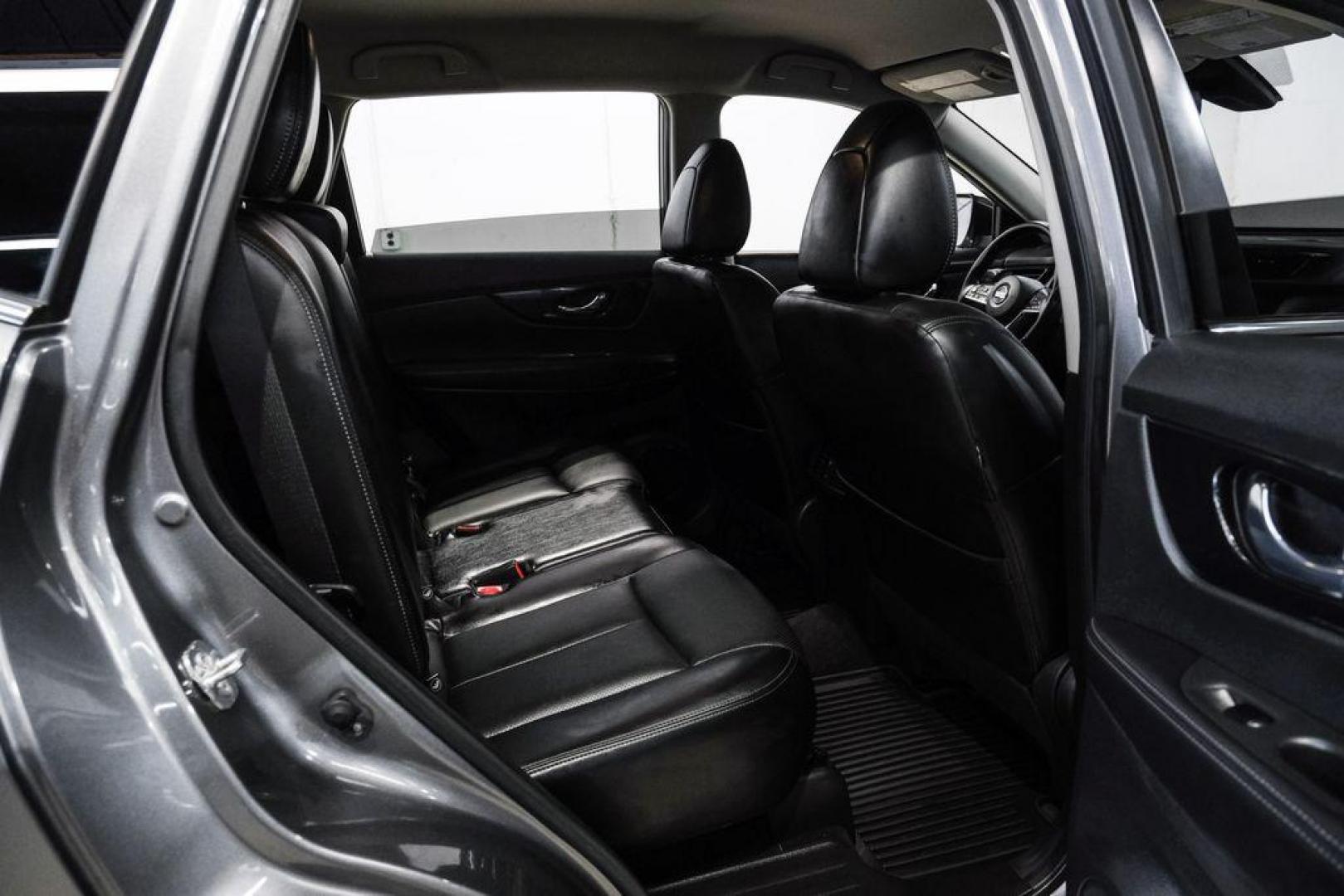 2018 Gun Metallic /Charcoal Nissan Rogue SL (JN8AT2MV9JW) with an 2.5L I4 DOHC 16V engine, CVT transmission, located at 15300 Midway Rd., Addison, TX, 75001, (972) 702-0011, 32.958321, -96.838074 - Photo#38