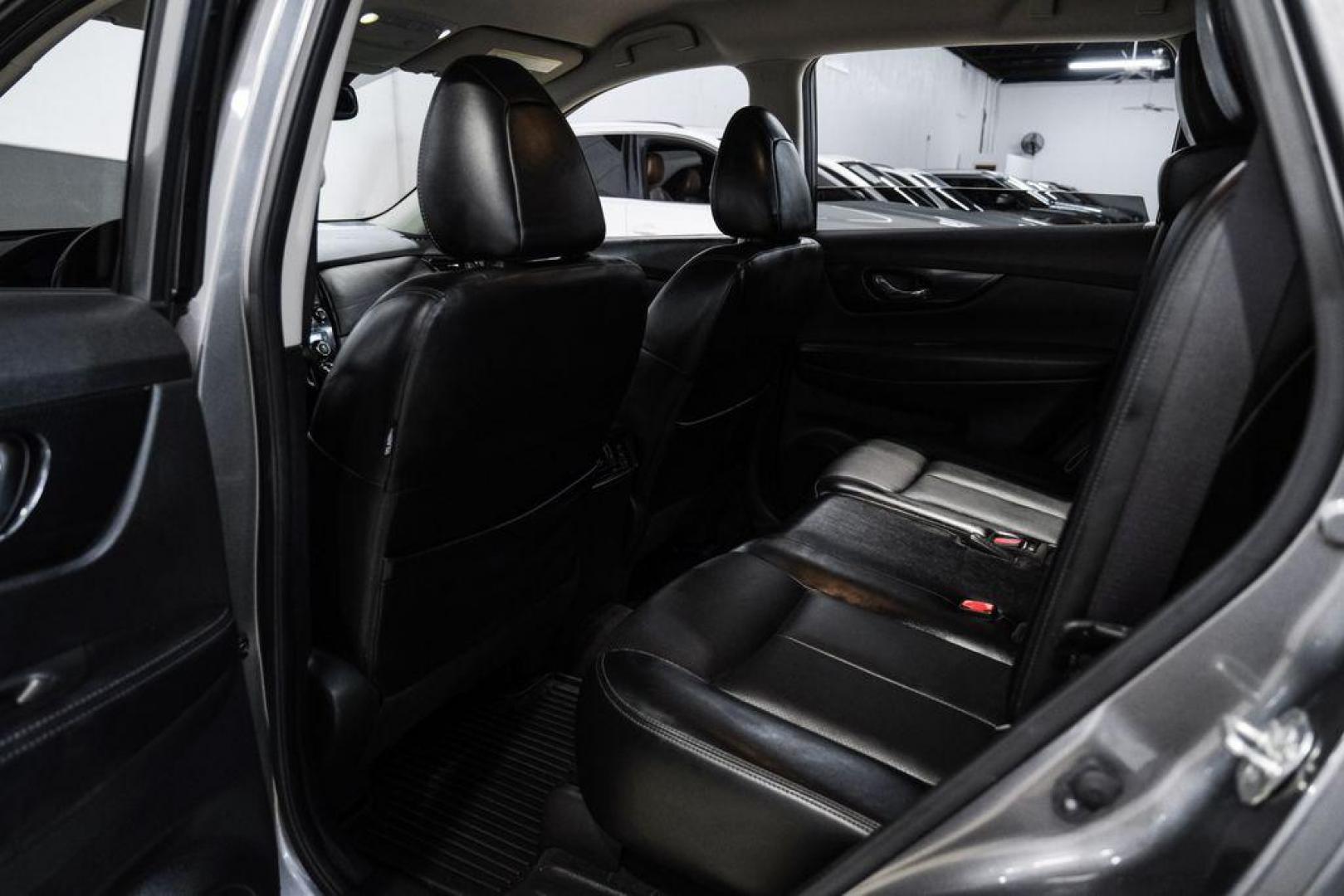 2018 Gun Metallic /Charcoal Nissan Rogue SL (JN8AT2MV9JW) with an 2.5L I4 DOHC 16V engine, CVT transmission, located at 15300 Midway Rd., Addison, TX, 75001, (972) 702-0011, 32.958321, -96.838074 - Photo#39