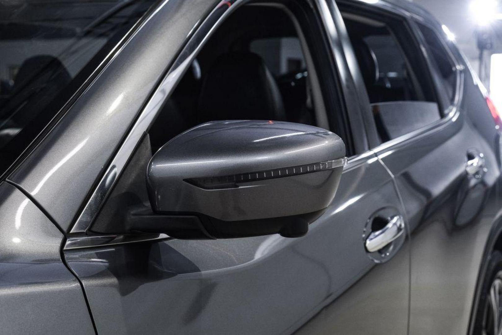 2018 Gun Metallic /Charcoal Nissan Rogue SL (JN8AT2MV9JW) with an 2.5L I4 DOHC 16V engine, CVT transmission, located at 15300 Midway Rd., Addison, TX, 75001, (972) 702-0011, 32.958321, -96.838074 - Photo#43