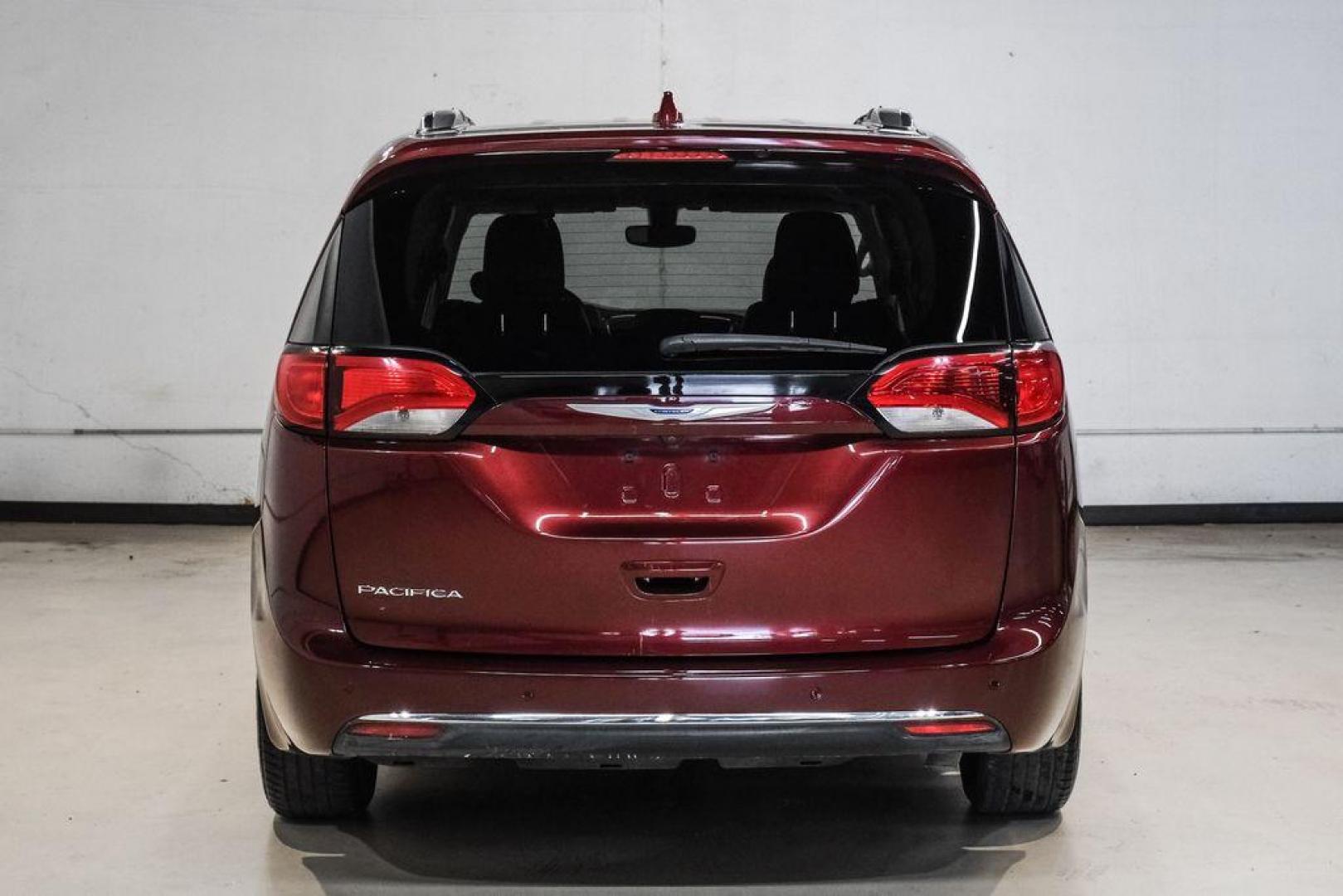2020 Velvet /Black/Alloy Chrysler Pacifica Touring L (2C4RC1BG8LR) with an 3.6L V6 24V VVT engine, Automatic transmission, located at 15300 Midway Rd., Addison, TX, 75001, (972) 702-0011, 32.958321, -96.838074 - Photo#10