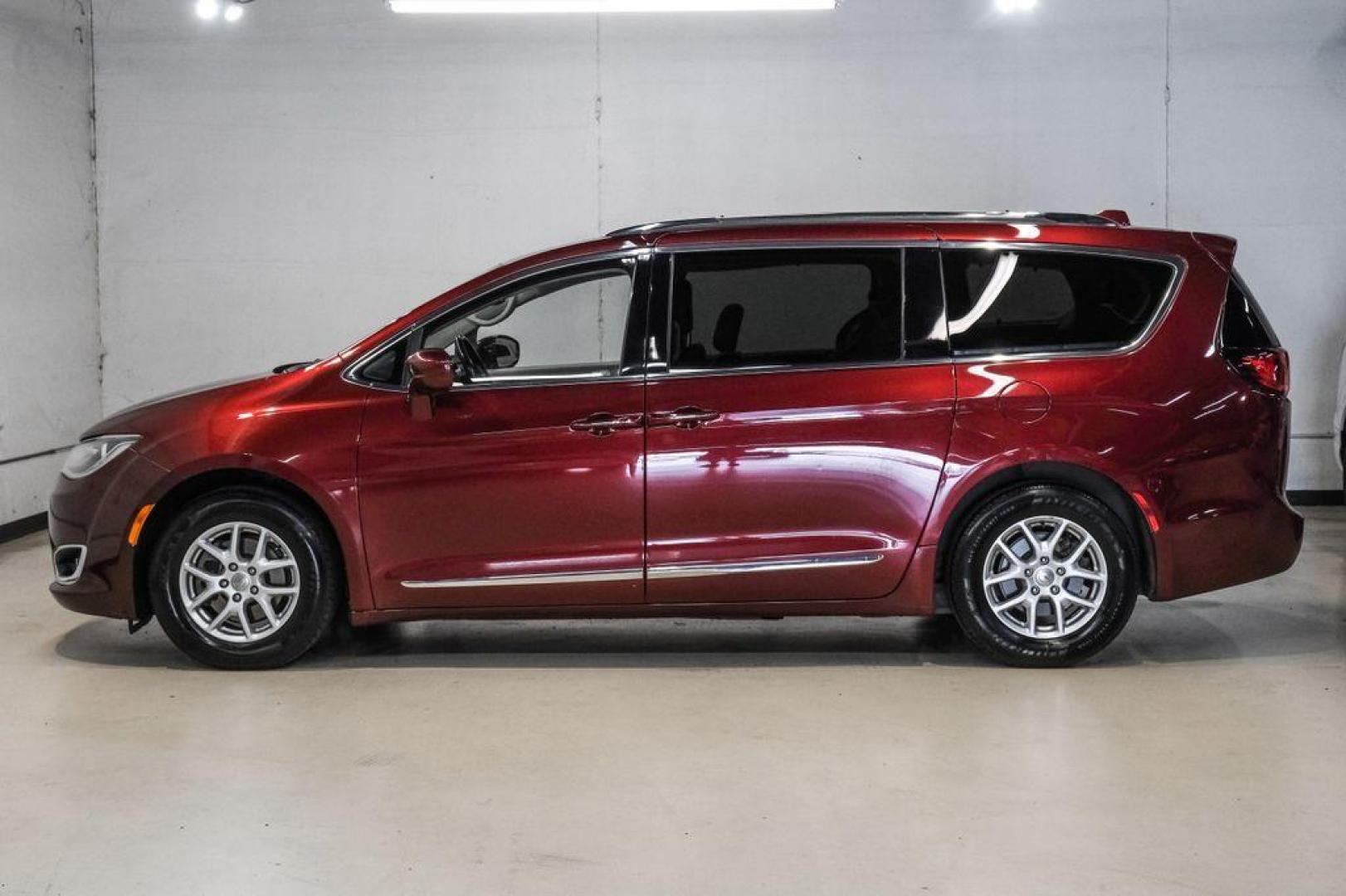 2020 Velvet /Black/Alloy Chrysler Pacifica Touring L (2C4RC1BG8LR) with an 3.6L V6 24V VVT engine, Automatic transmission, located at 15300 Midway Rd., Addison, TX, 75001, (972) 702-0011, 32.958321, -96.838074 - Photo#14