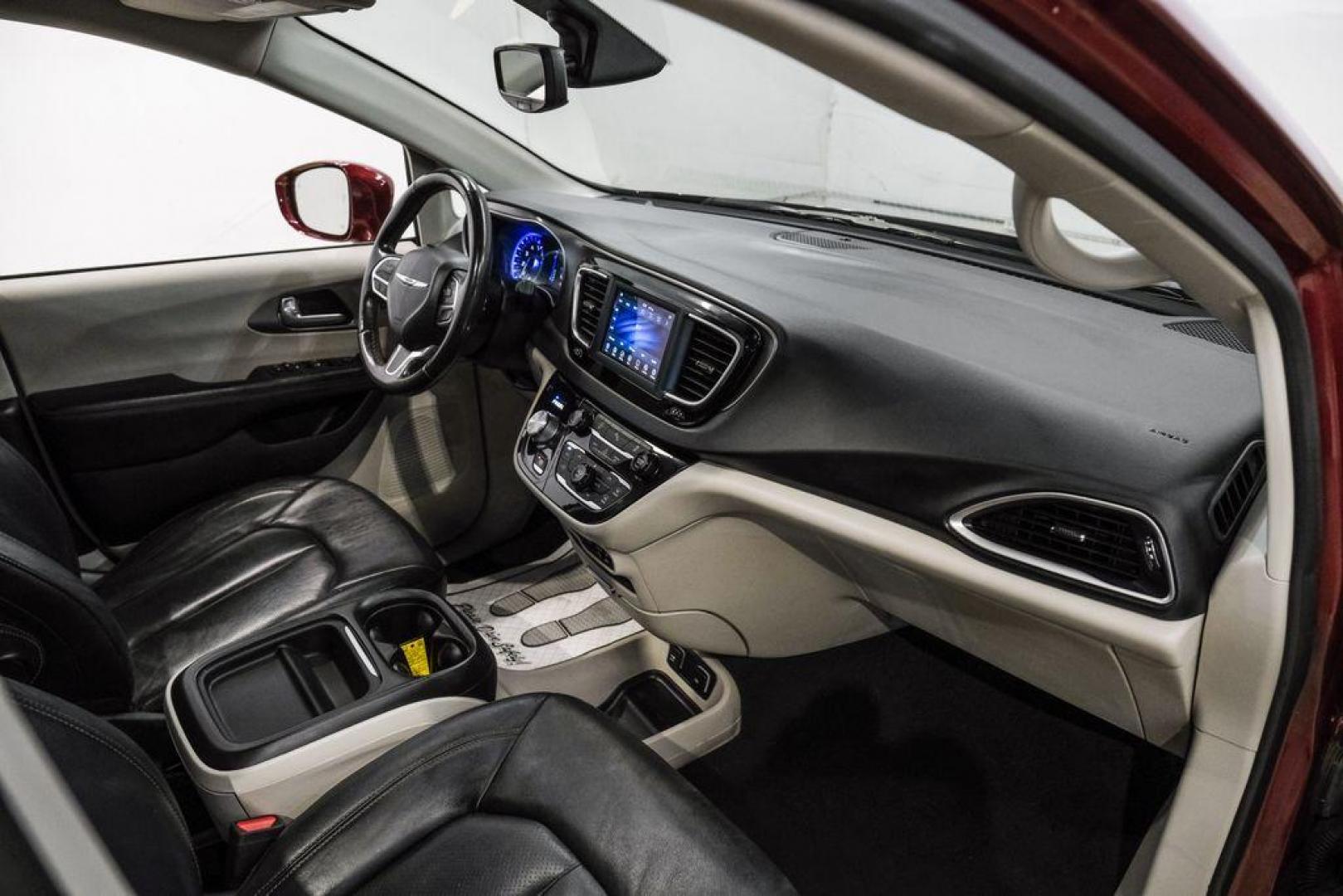 2020 Velvet /Black/Alloy Chrysler Pacifica Touring L (2C4RC1BG8LR) with an 3.6L V6 24V VVT engine, Automatic transmission, located at 15300 Midway Rd., Addison, TX, 75001, (972) 702-0011, 32.958321, -96.838074 - Photo#17