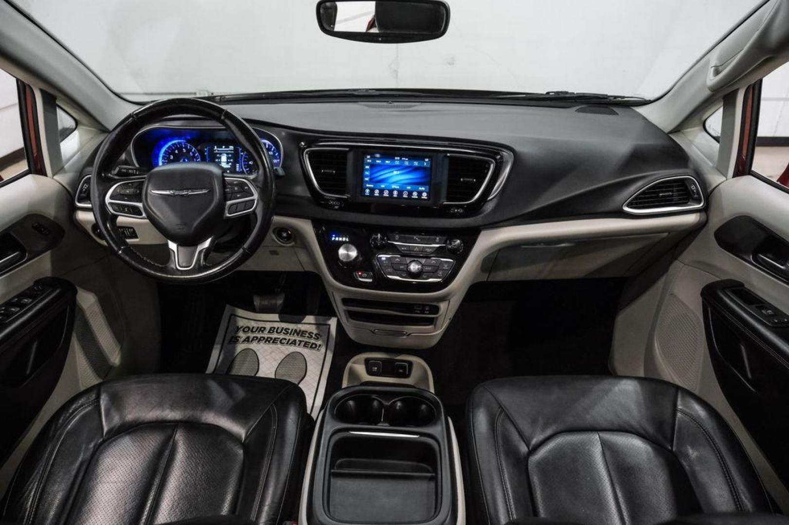 2020 Velvet /Black/Alloy Chrysler Pacifica Touring L (2C4RC1BG8LR) with an 3.6L V6 24V VVT engine, Automatic transmission, located at 15300 Midway Rd., Addison, TX, 75001, (972) 702-0011, 32.958321, -96.838074 - Photo#18