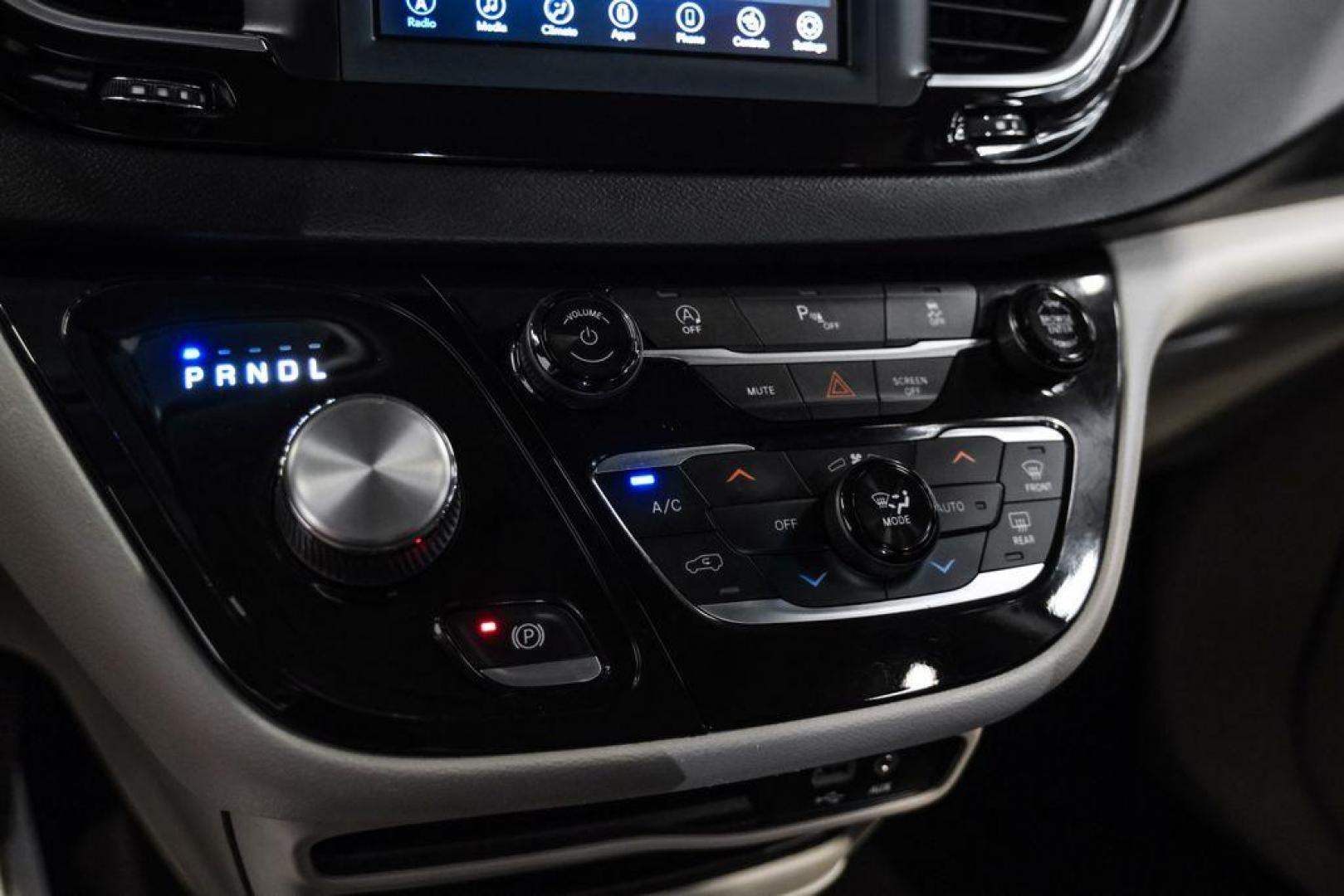 2020 Velvet /Black/Alloy Chrysler Pacifica Touring L (2C4RC1BG8LR) with an 3.6L V6 24V VVT engine, Automatic transmission, located at 15300 Midway Rd., Addison, TX, 75001, (972) 702-0011, 32.958321, -96.838074 - Photo#28