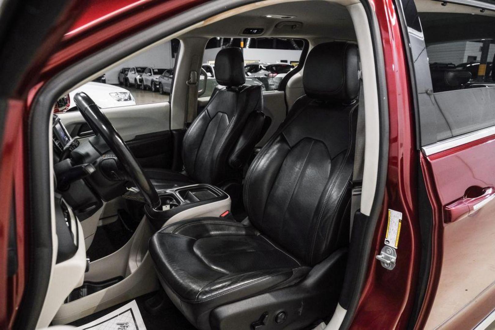 2020 Velvet /Black/Alloy Chrysler Pacifica Touring L (2C4RC1BG8LR) with an 3.6L V6 24V VVT engine, Automatic transmission, located at 15300 Midway Rd., Addison, TX, 75001, (972) 702-0011, 32.958321, -96.838074 - Photo#31