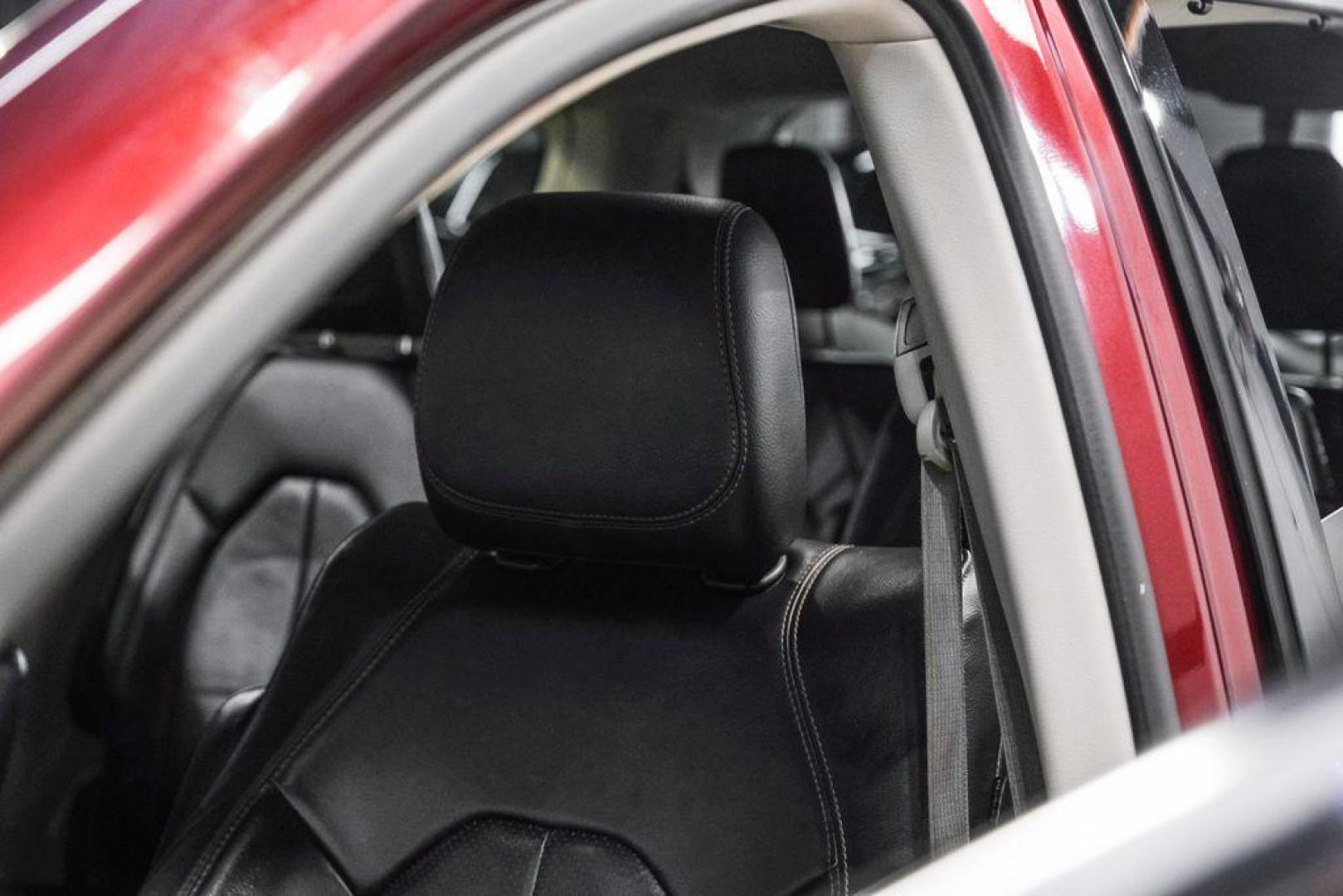 2020 Velvet /Black/Alloy Chrysler Pacifica Touring L (2C4RC1BG8LR) with an 3.6L V6 24V VVT engine, Automatic transmission, located at 15300 Midway Rd., Addison, TX, 75001, (972) 702-0011, 32.958321, -96.838074 - Photo#32