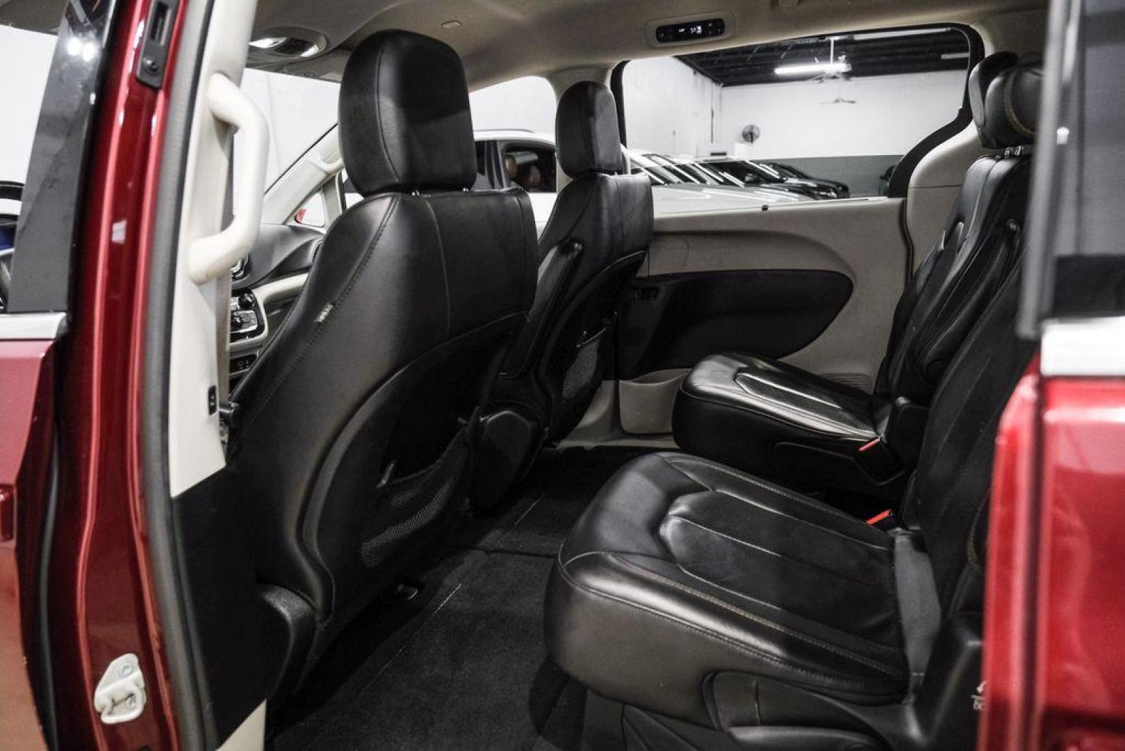 2020 Velvet /Black/Alloy Chrysler Pacifica Touring L (2C4RC1BG8LR) with an 3.6L V6 24V VVT engine, Automatic transmission, located at 15300 Midway Rd., Addison, TX, 75001, (972) 702-0011, 32.958321, -96.838074 - Photo#38