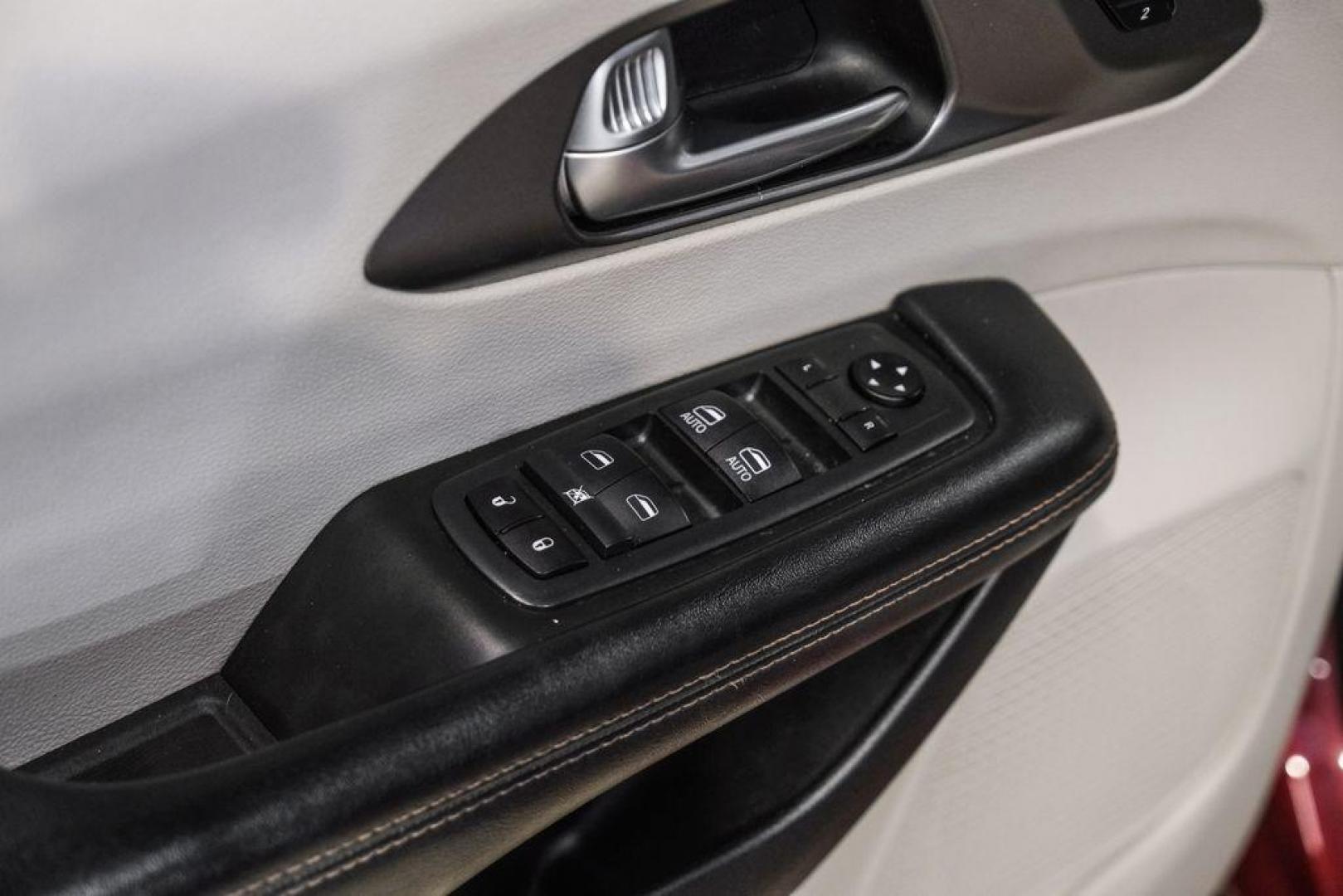 2020 Velvet /Black/Alloy Chrysler Pacifica Touring L (2C4RC1BG8LR) with an 3.6L V6 24V VVT engine, Automatic transmission, located at 15300 Midway Rd., Addison, TX, 75001, (972) 702-0011, 32.958321, -96.838074 - Photo#45