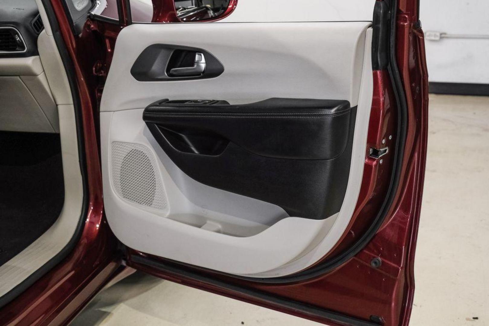 2020 Velvet /Black/Alloy Chrysler Pacifica Touring L (2C4RC1BG8LR) with an 3.6L V6 24V VVT engine, Automatic transmission, located at 15300 Midway Rd., Addison, TX, 75001, (972) 702-0011, 32.958321, -96.838074 - Photo#46