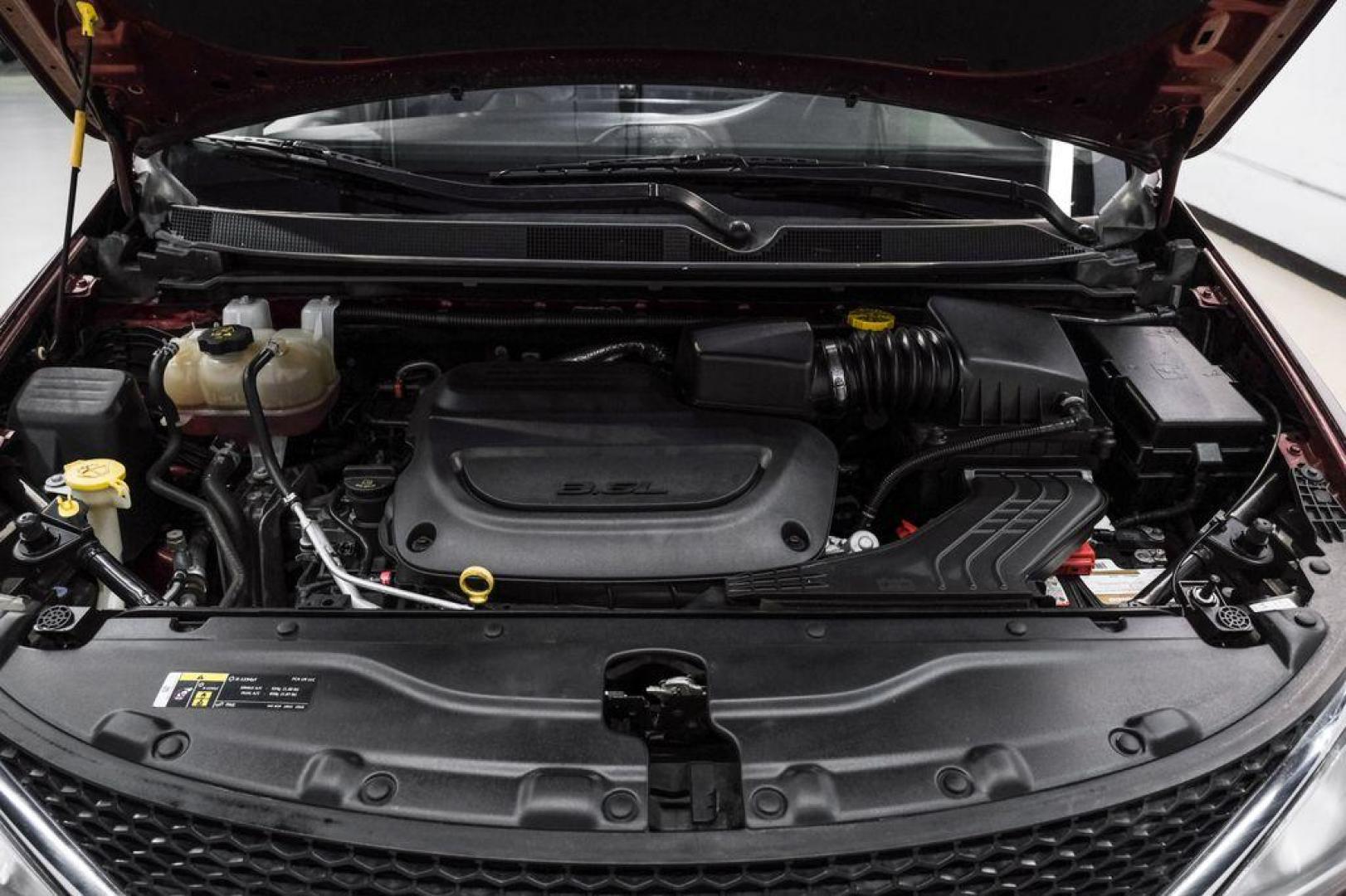 2020 Velvet /Black/Alloy Chrysler Pacifica Touring L (2C4RC1BG8LR) with an 3.6L V6 24V VVT engine, Automatic transmission, located at 15300 Midway Rd., Addison, TX, 75001, (972) 702-0011, 32.958321, -96.838074 - Photo#50