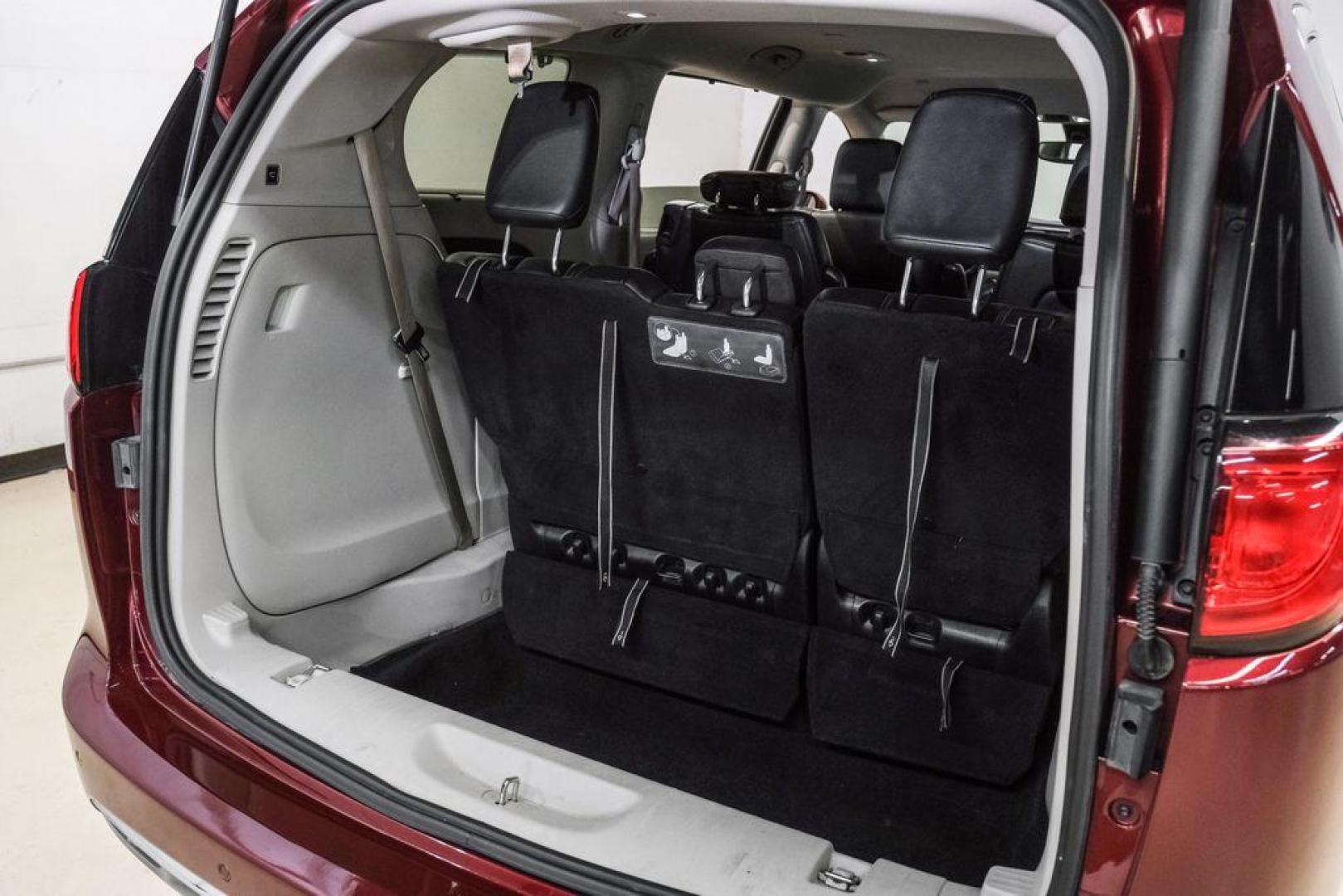 2020 Velvet /Black/Alloy Chrysler Pacifica Touring L (2C4RC1BG8LR) with an 3.6L V6 24V VVT engine, Automatic transmission, located at 15300 Midway Rd., Addison, TX, 75001, (972) 702-0011, 32.958321, -96.838074 - Photo#53