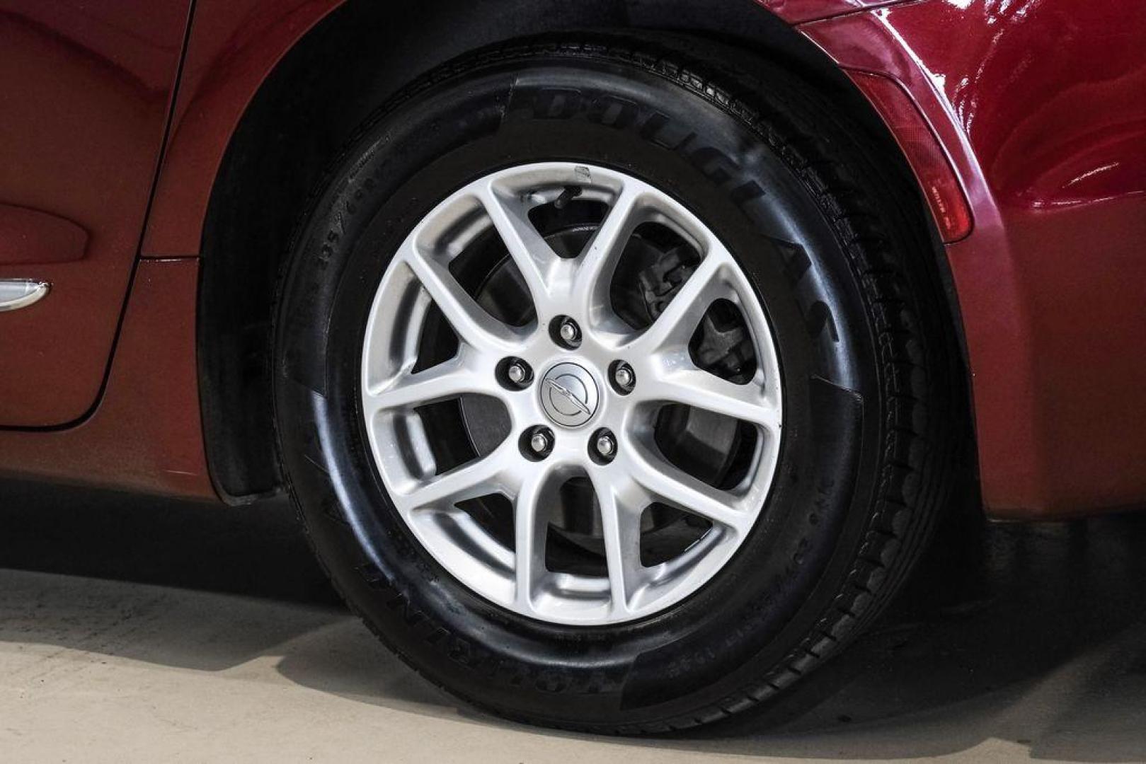 2020 Velvet /Black/Alloy Chrysler Pacifica Touring L (2C4RC1BG8LR) with an 3.6L V6 24V VVT engine, Automatic transmission, located at 15300 Midway Rd., Addison, TX, 75001, (972) 702-0011, 32.958321, -96.838074 - Photo#55