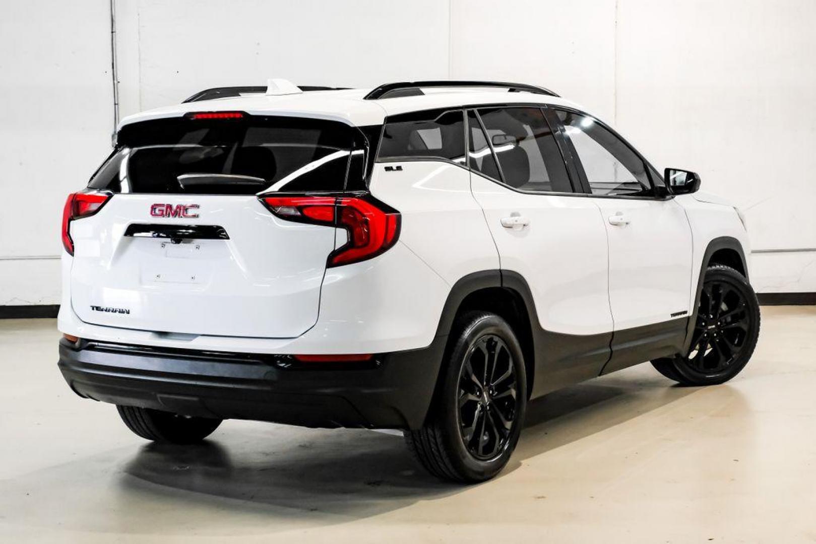 2020 Summit White /Jet Black GMC Terrain SLE (3GKALMEVXLL) with an 1.5L DOHC engine, Automatic transmission, located at 15300 Midway Rd., Addison, TX, 75001, (972) 702-0011, 32.958321, -96.838074 - Photo#6