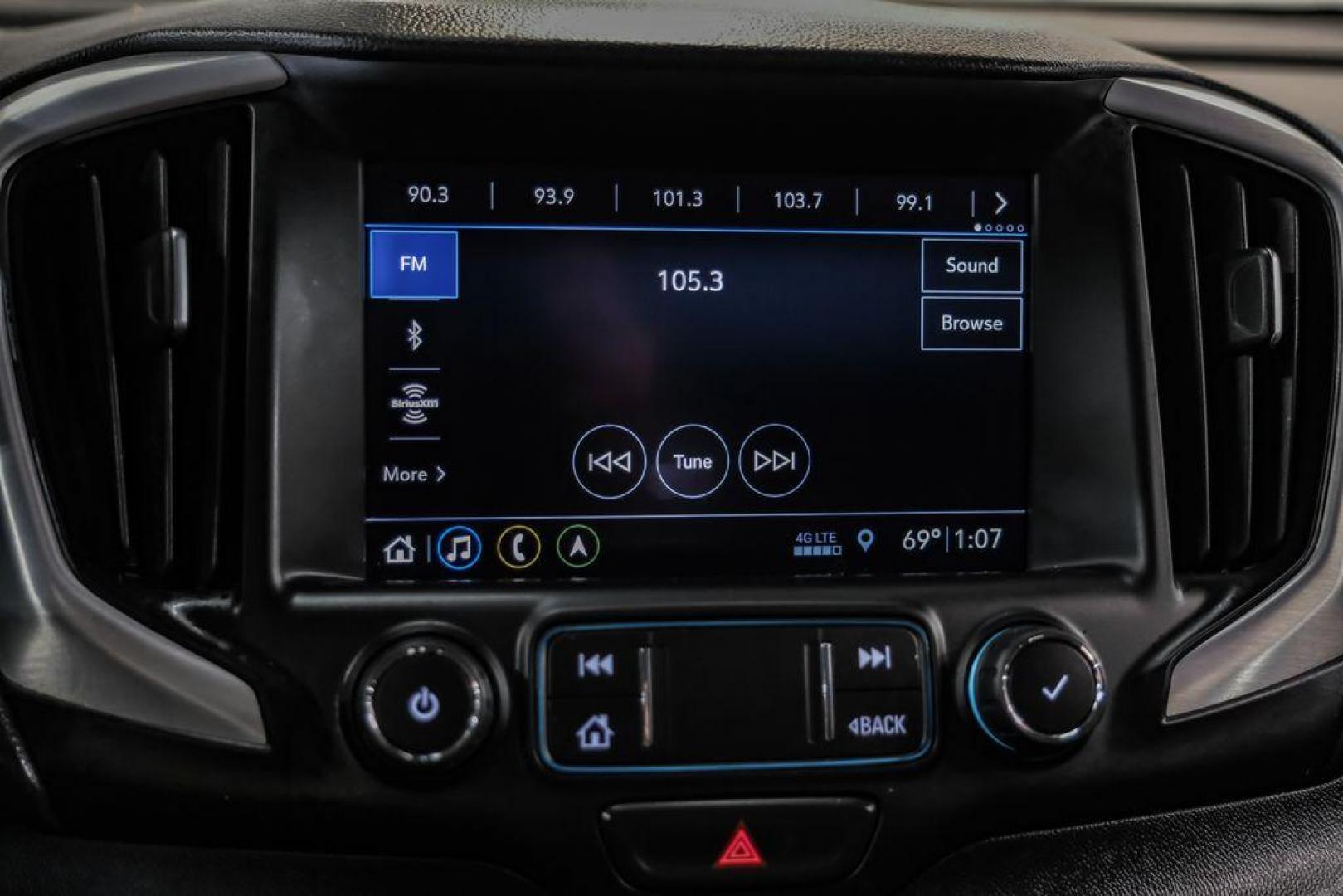 2020 Summit White /Jet Black GMC Terrain SLE (3GKALMEVXLL) with an 1.5L DOHC engine, Automatic transmission, located at 15300 Midway Rd., Addison, TX, 75001, (972) 702-0011, 32.958321, -96.838074 - Photo#29