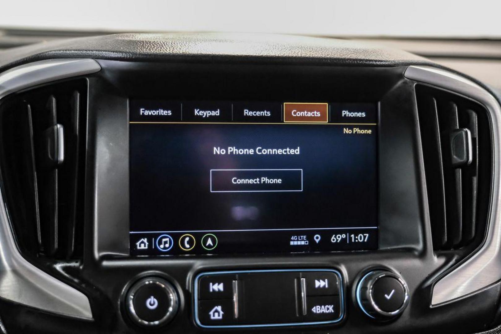 2020 Summit White /Jet Black GMC Terrain SLE (3GKALMEVXLL) with an 1.5L DOHC engine, Automatic transmission, located at 15300 Midway Rd., Addison, TX, 75001, (972) 702-0011, 32.958321, -96.838074 - Photo#30